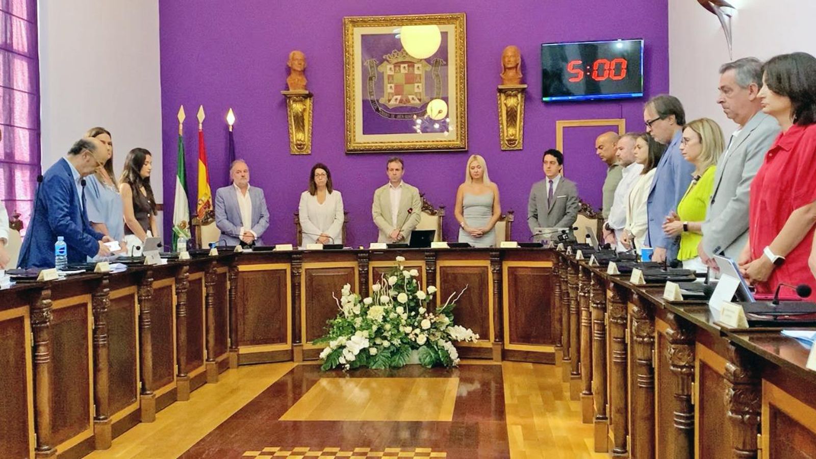 Minuto silencio en el pleno del Ayuntamiento de Jaén. Minuto silencio en el pleno del Ayuntamiento de Jaén.