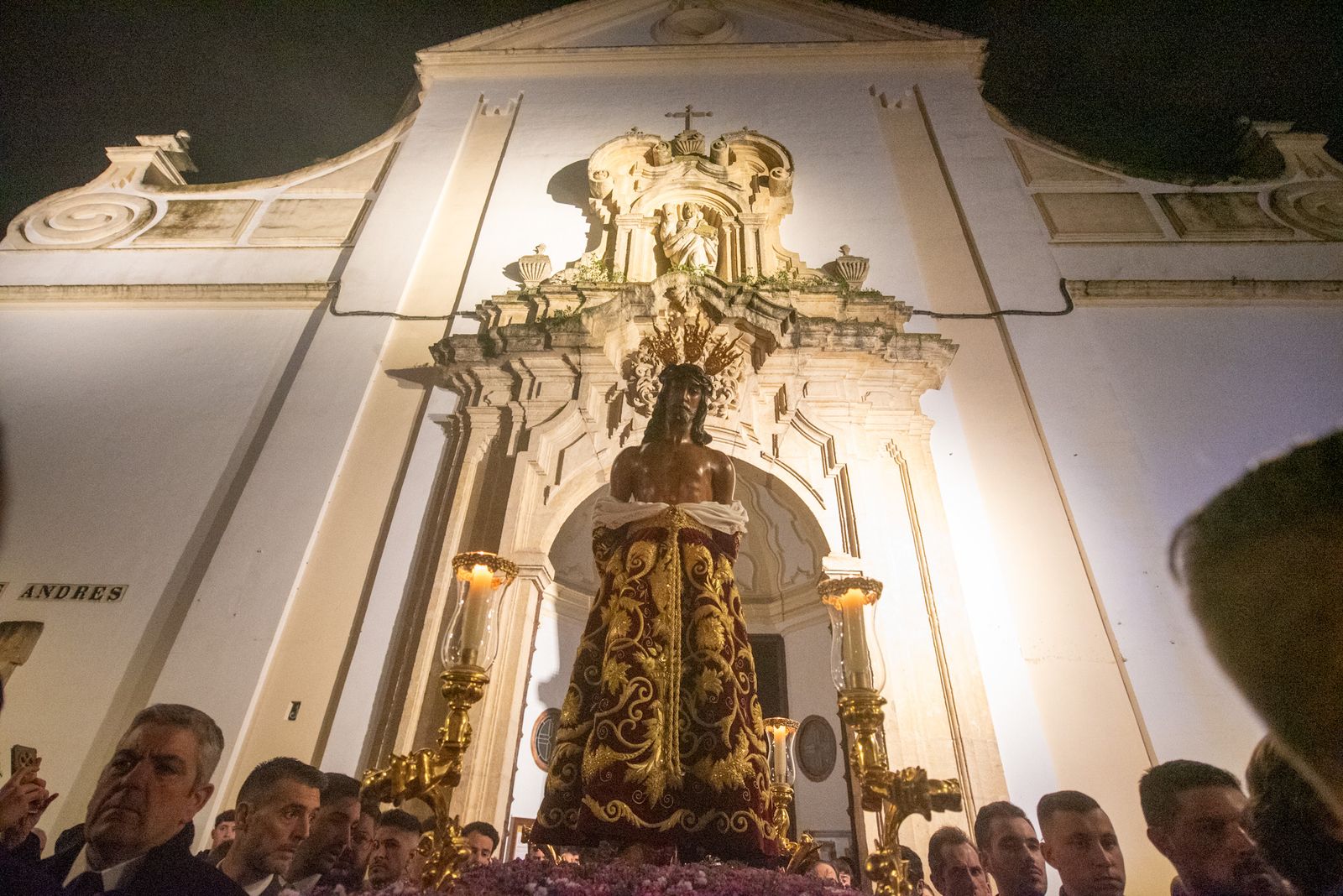 El vía crucis del Señor de las Penas en el Miércoles de Ceniza de Córdoba, en imágenes