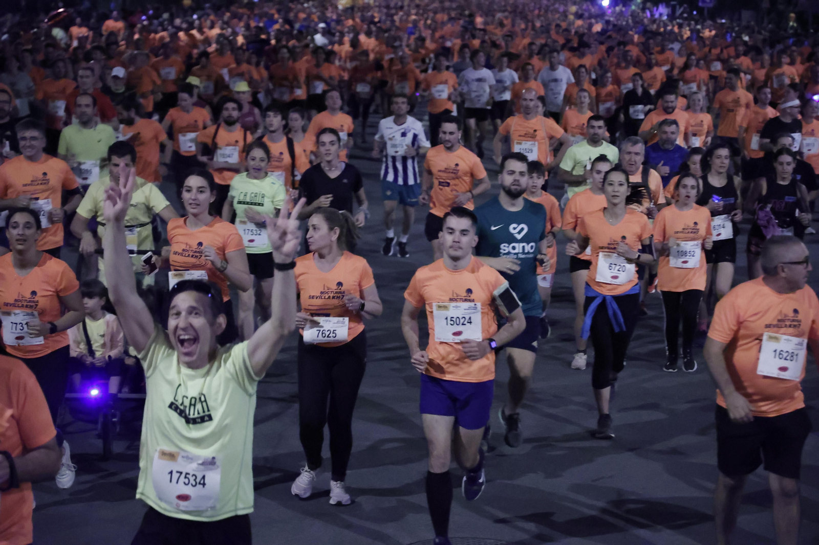 Búscate en la Carrera Nocturna de Sevilla (5)
