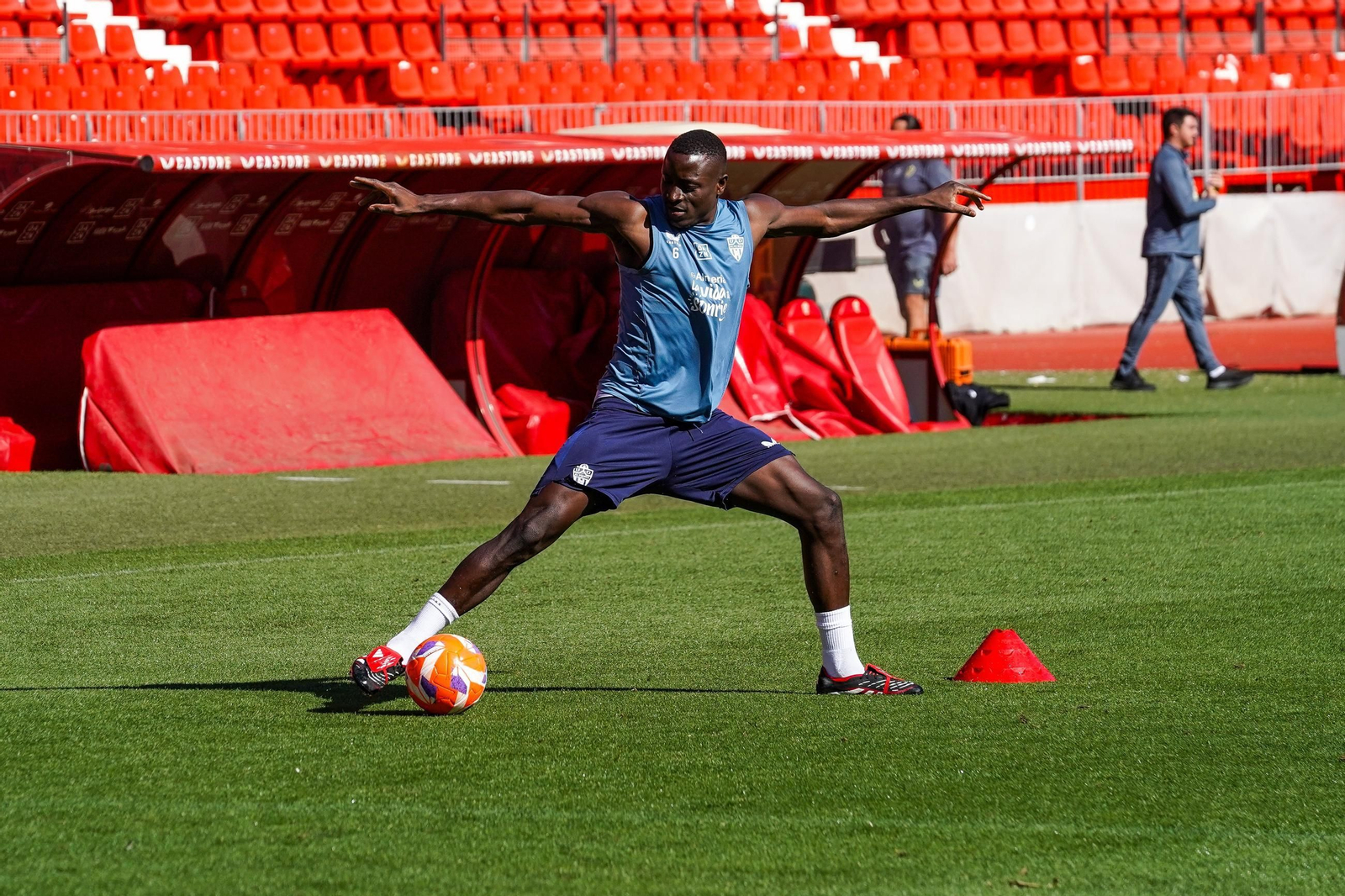 Lopy vino del Stade de Reims francés a cambio de 6'5 millones fijos y 3 en variables
