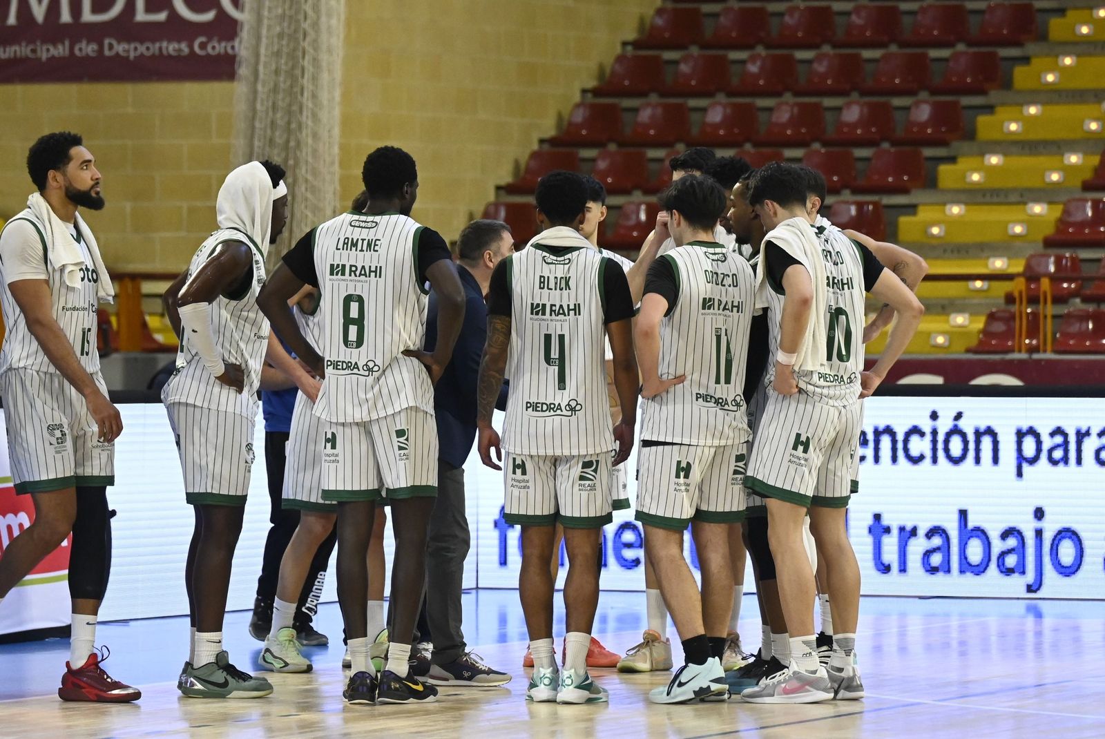 Las mejores fotos del ambiente en Vista Alegre para el Coto Córdoba - Biele Iraurgi