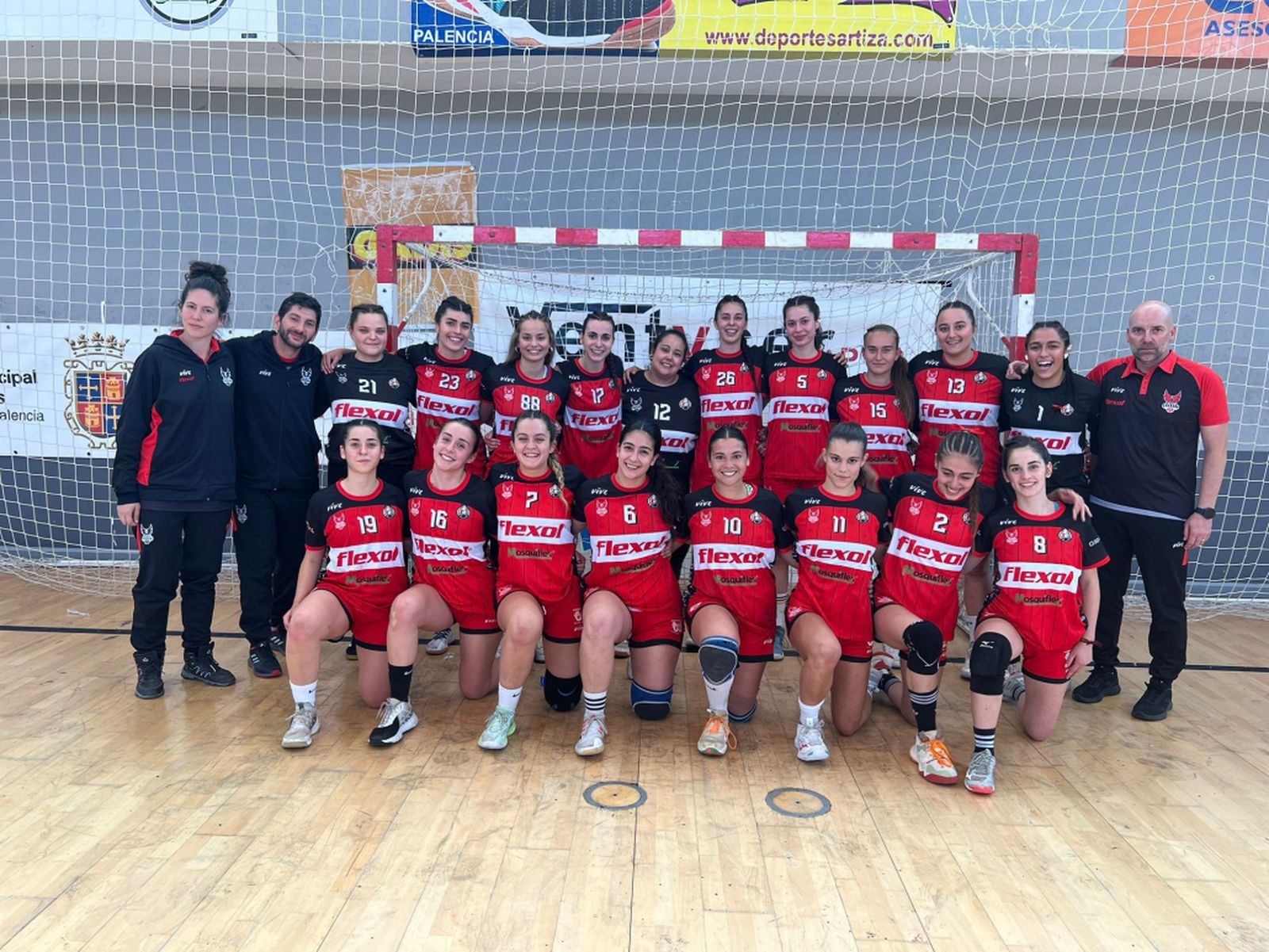 Plantilla del Balonmano Ciudad Granada que logró el ascenso.