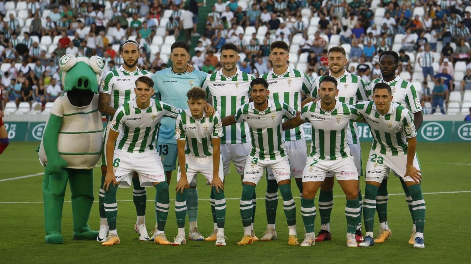 Formación inicial del Córdoba CF ante el Recreativo Granada. Formación inicial del Córdoba CF ante el Recreativo Granada.