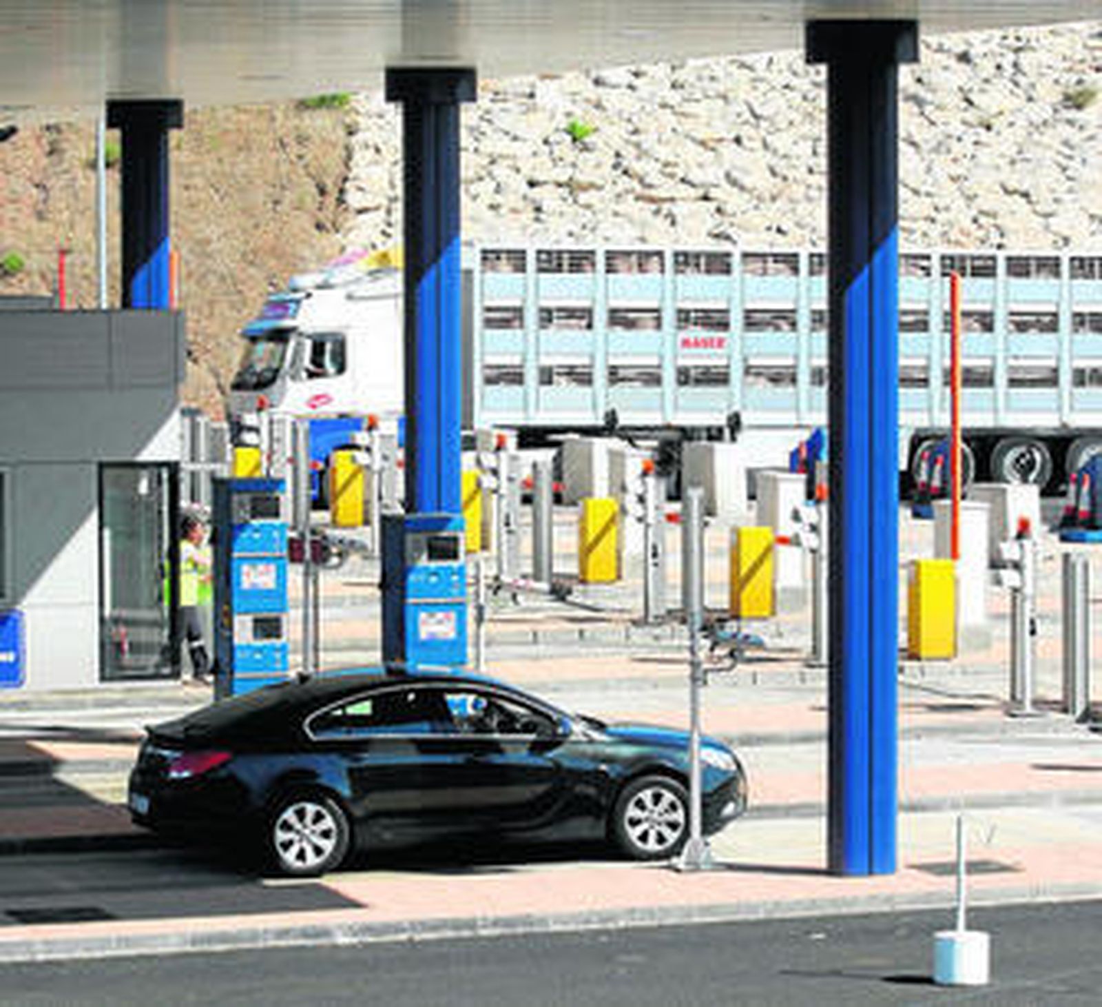 Punto de peaje de la autopista de las Pedrizas.