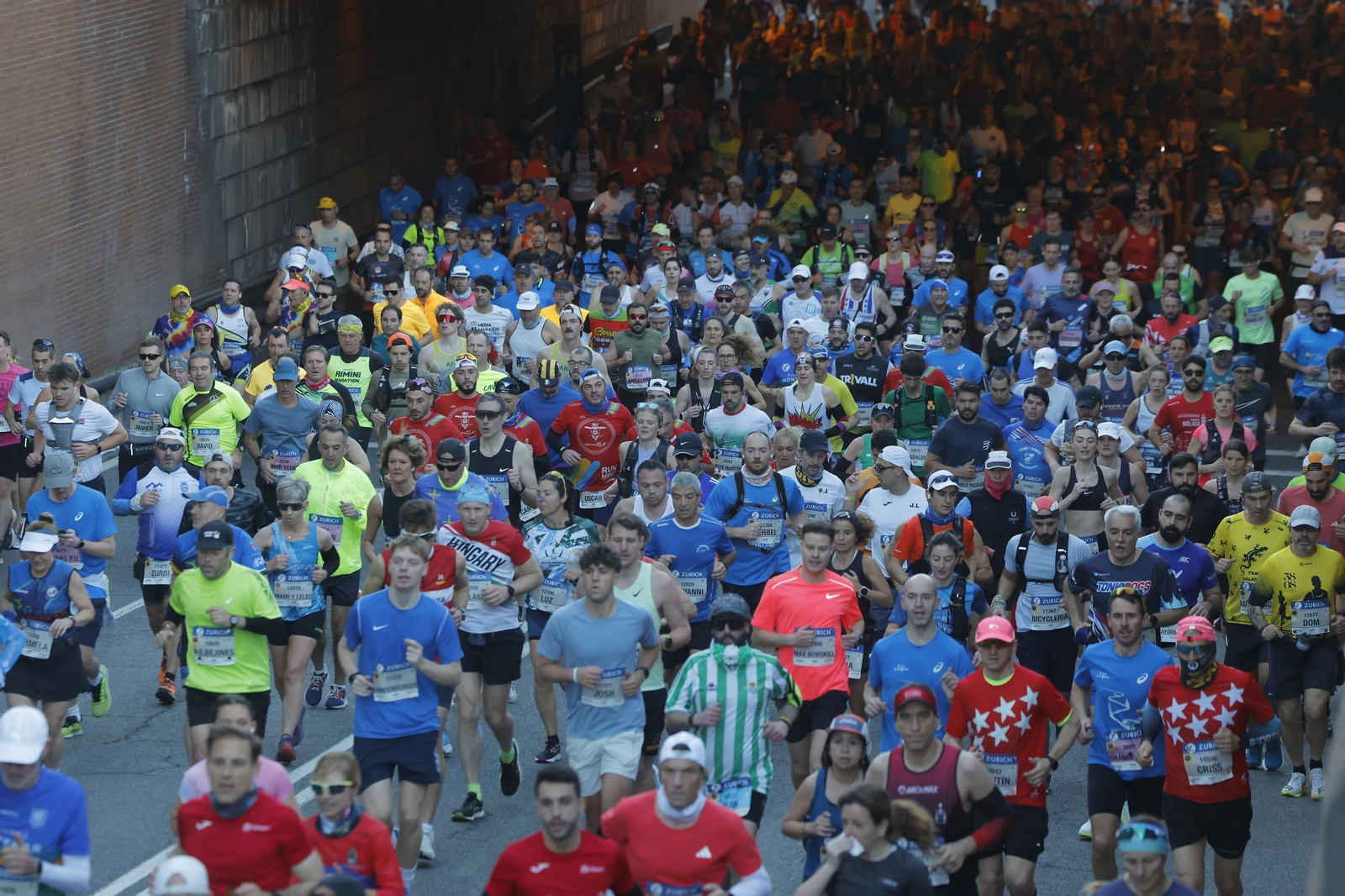 Búscate en el Zurich Maratón de Sevilla 2025