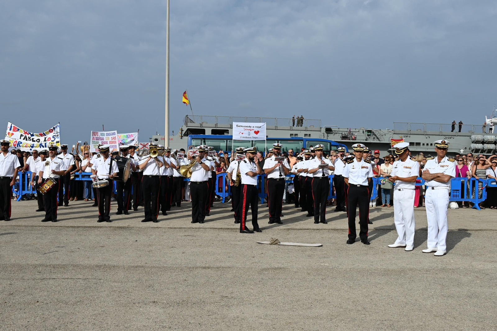 La fragata 'Reina Sofía' llega a la Base de Rota