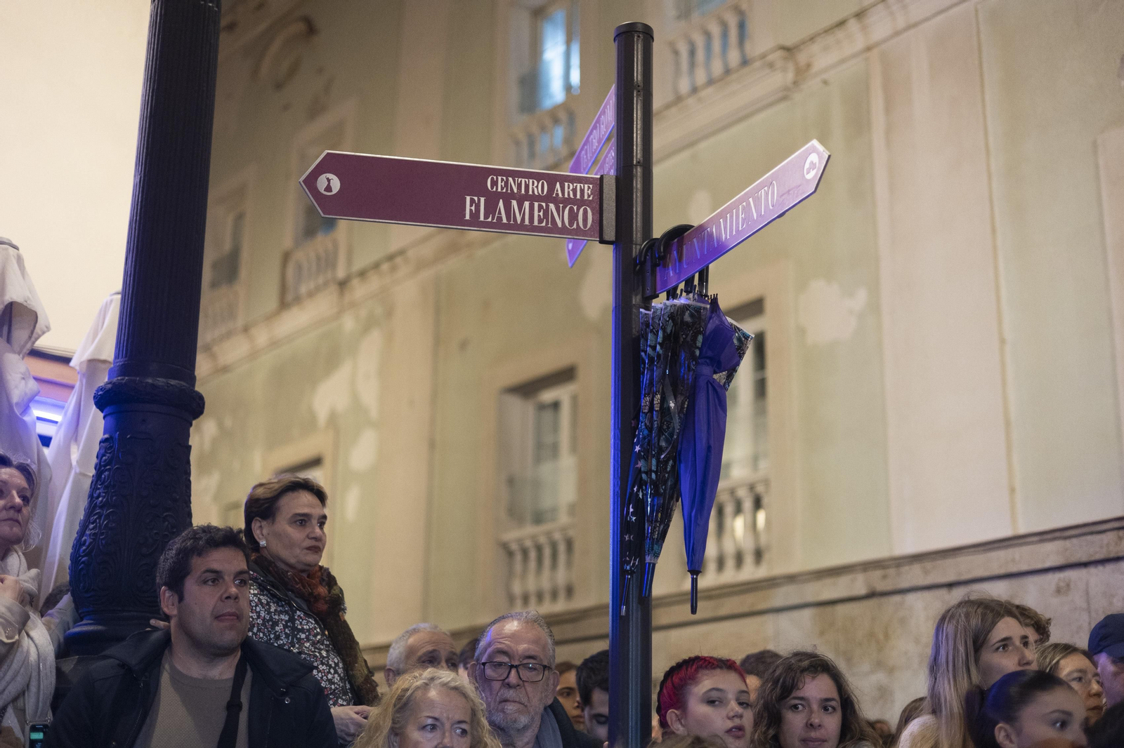 Las imágenes de la cofradía del Nazareno  este Jueves Santo en la Semana Santa de Cádiz de 2024