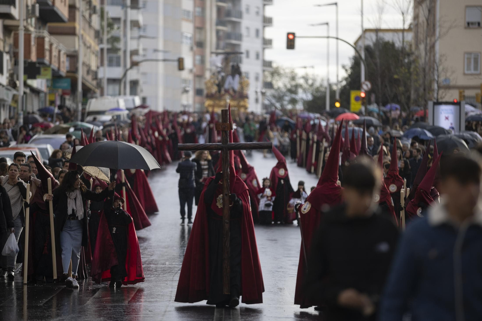 Las mejores imágenes del Viernes Santo en Huelva: Hermandad de la Fe