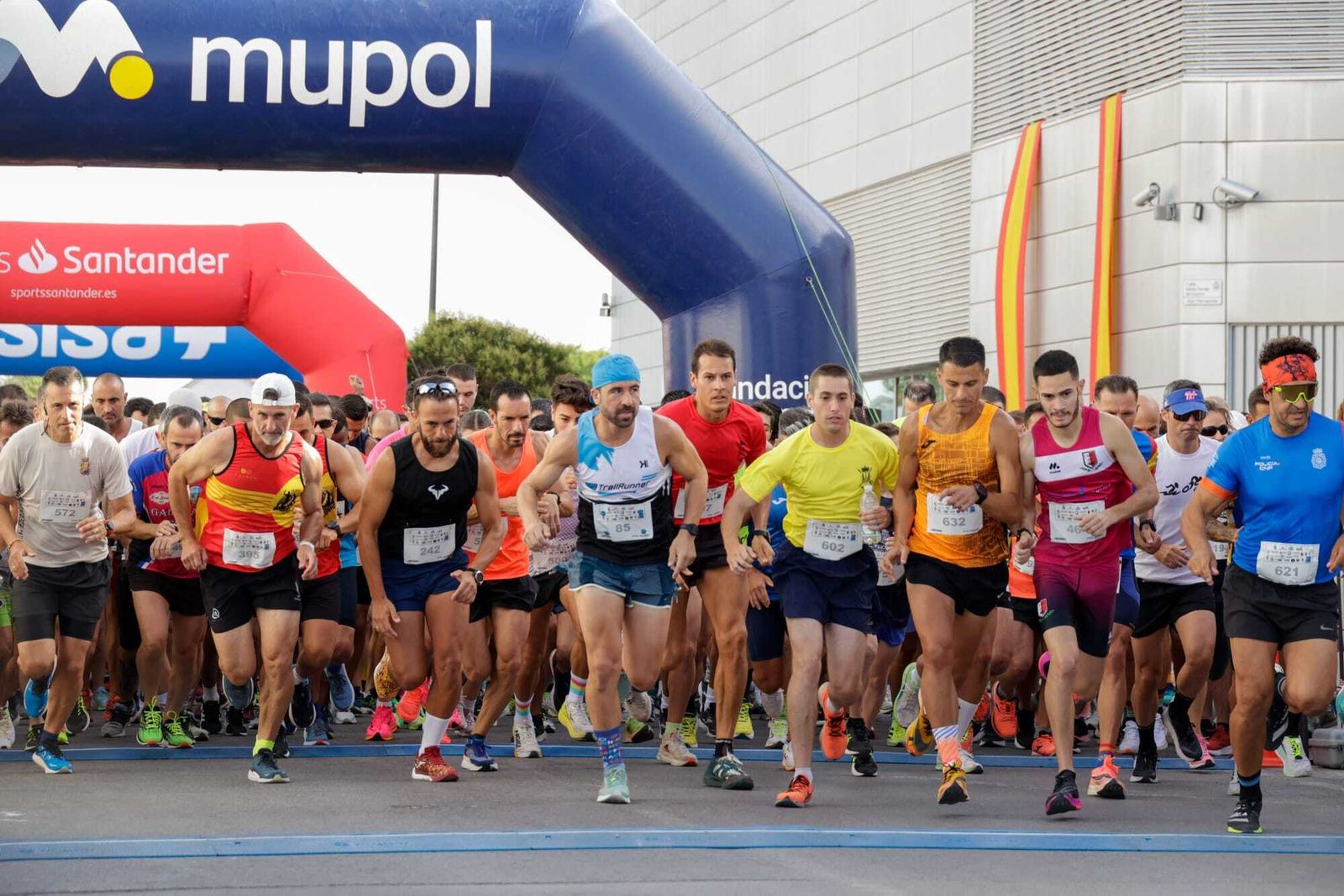 Las imágenes de la carrera Ruta 091 Kilómetros Solidarios celebrada en San Fernando