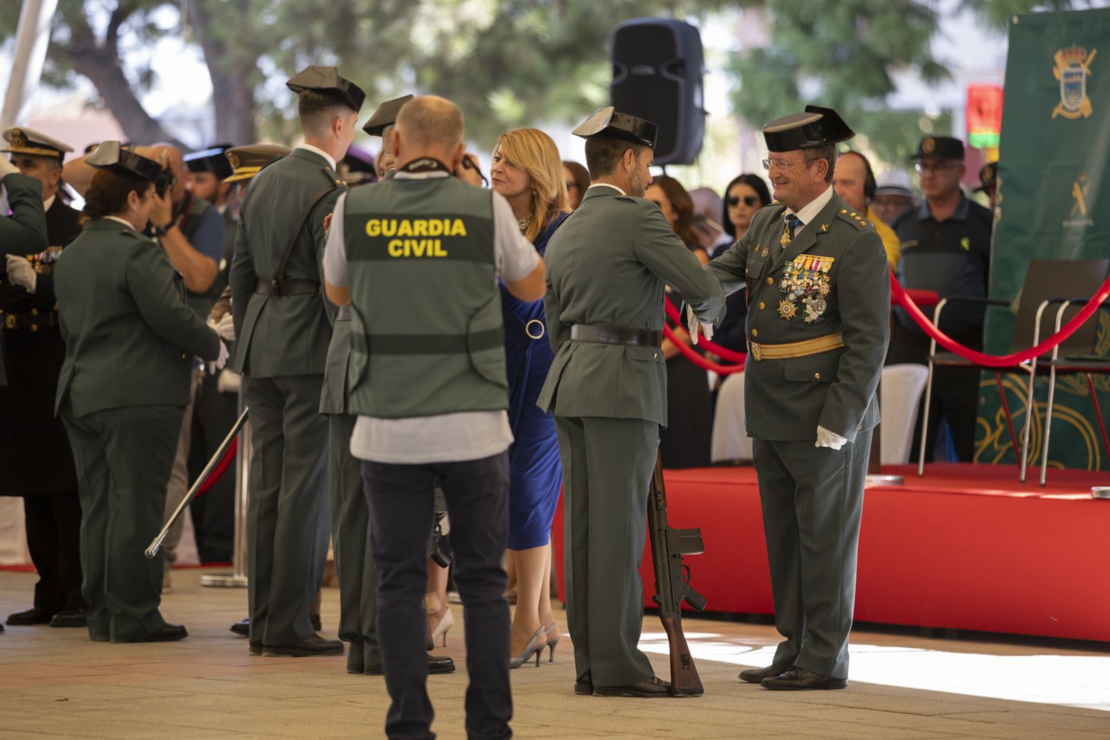 Imágenes de los actos de celebración de la festividad de la patrona de la Guardia Civil, la Virgen del Pilar.
