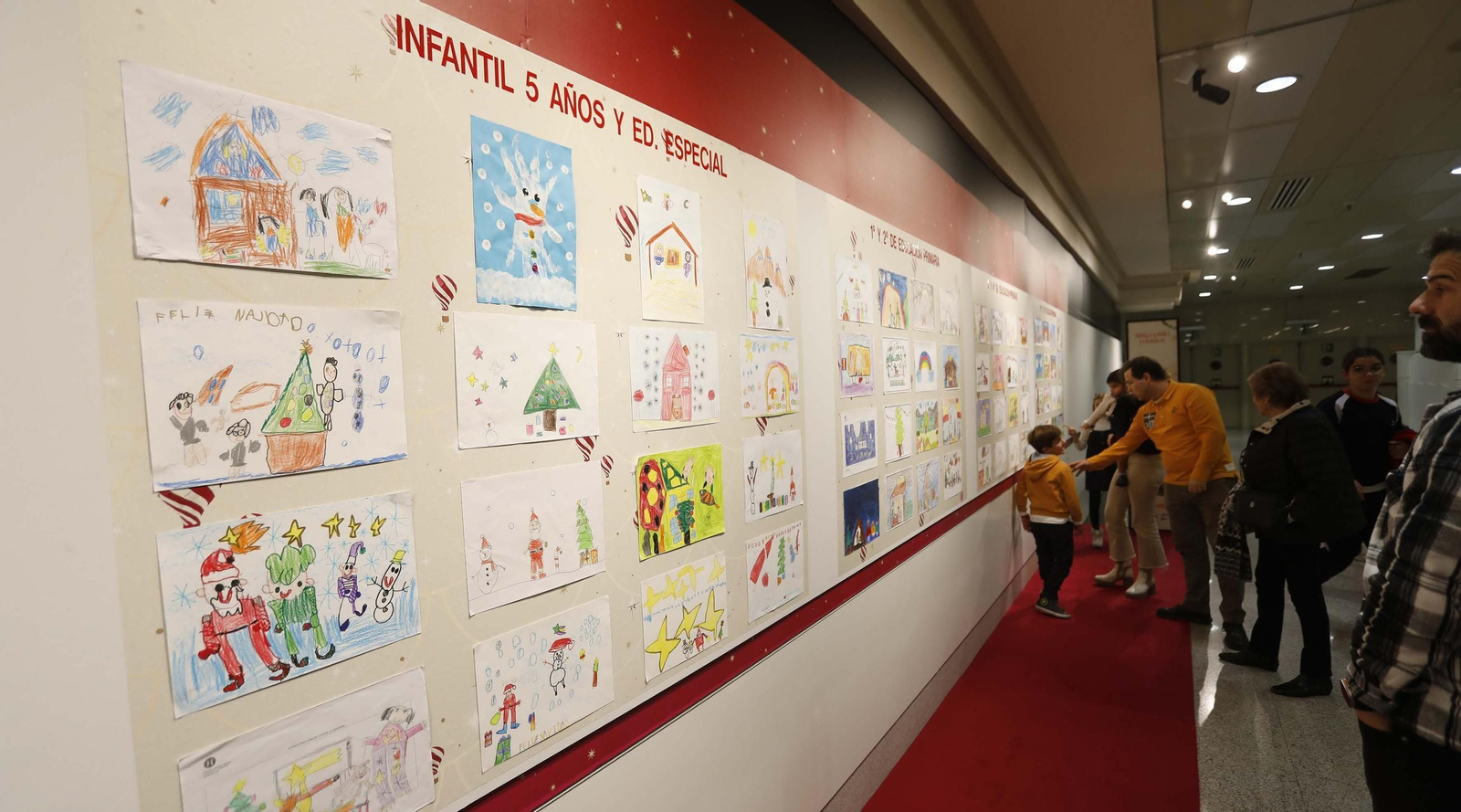 El Corte Inglés de Algeciras entrega los premios del concurso Dibuja y Pinta la Navidad