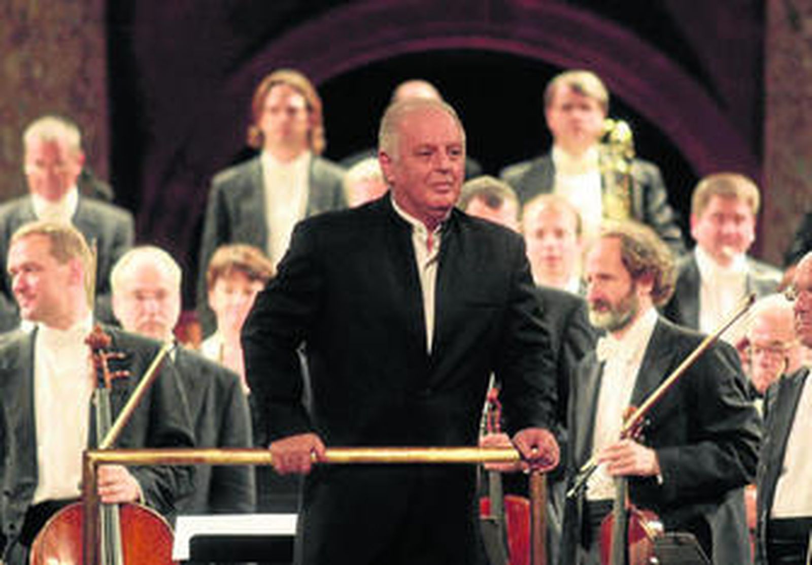 Barenboim volvió a cosechar los enfervorizados aplausos del público.