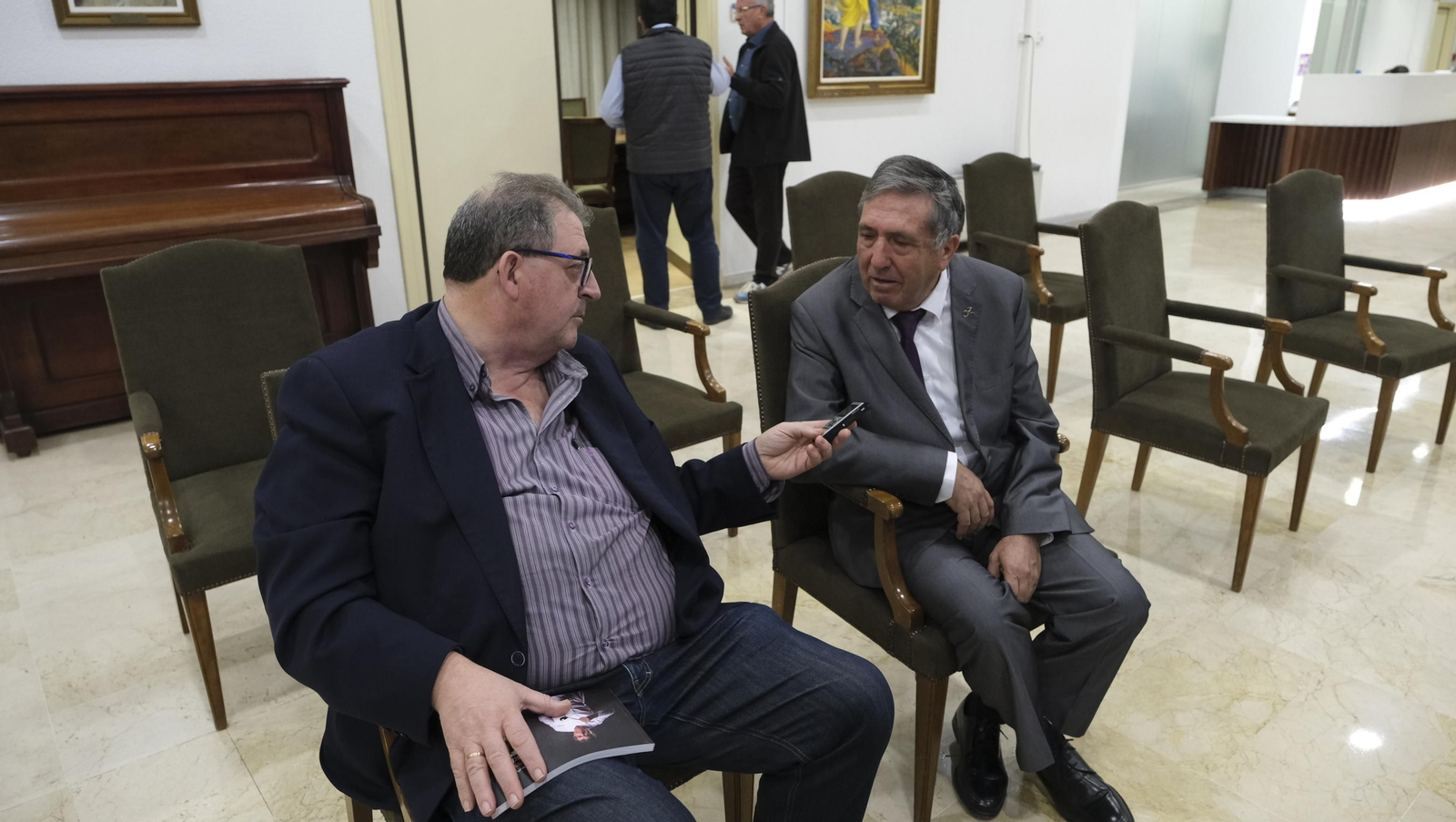 Imágenes de la presentación del libro del cocinero Juan Moreno, en la Diputación de Almería