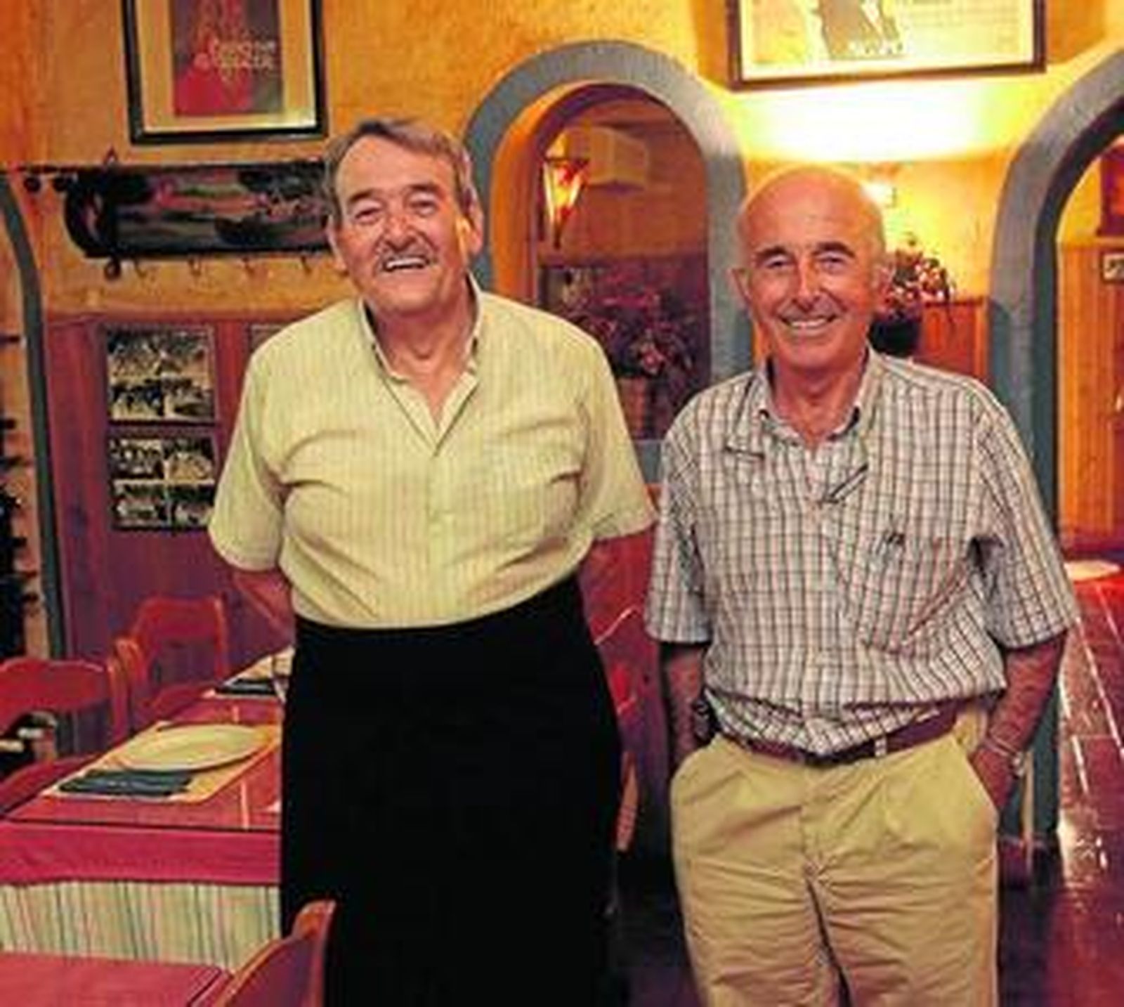 Los hermanos Tito y Rodrigo Parladé celebran 40 años al frente de su restaurante Viejo Tito.