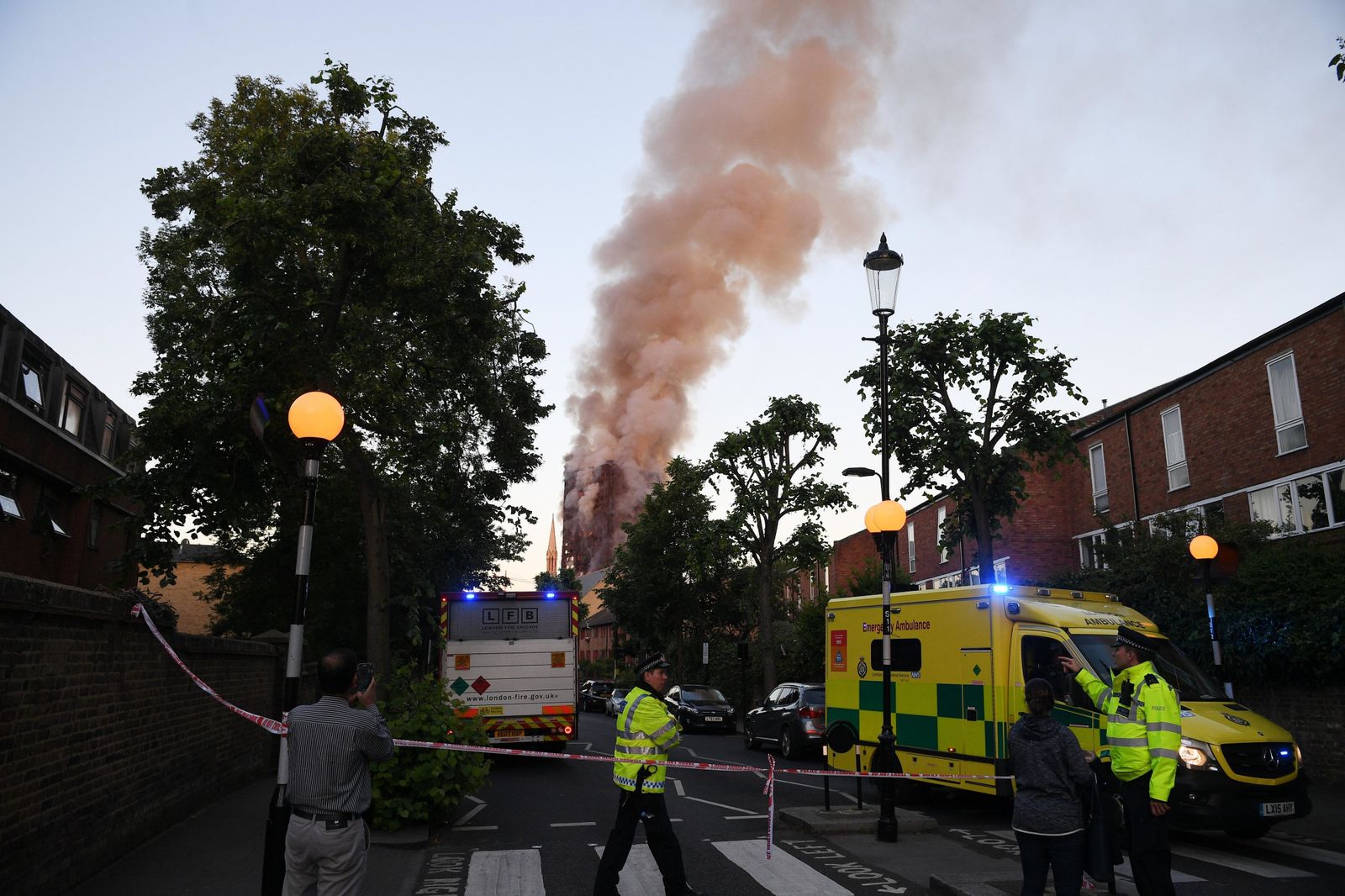 El espectacular incendio de Londres, en imágenes