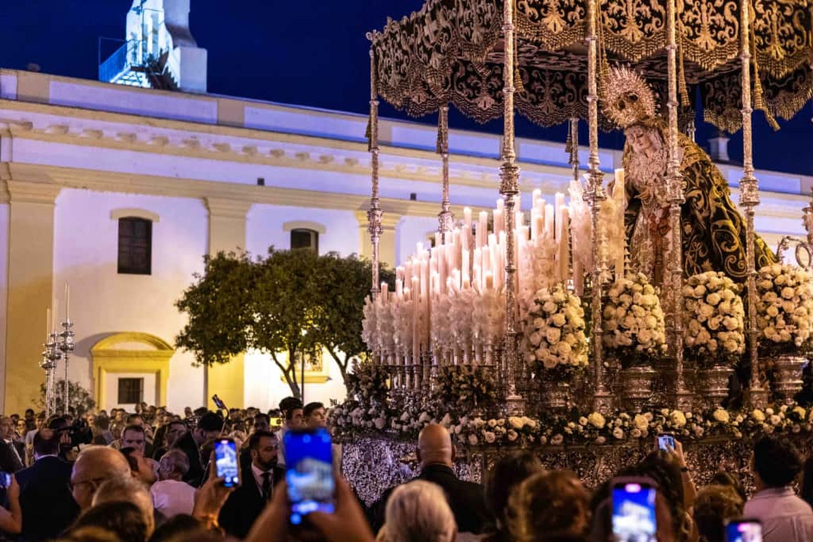 Procesión extraordinaria de Gracia y Esperanza en San Fernando: las imágenes