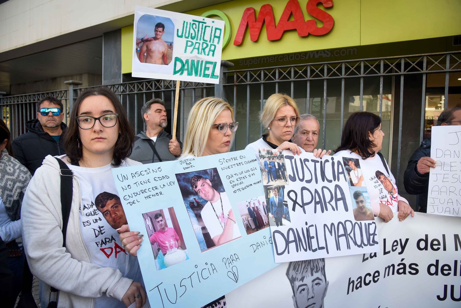 La protesta de los familiares de Daniel, en imágenes