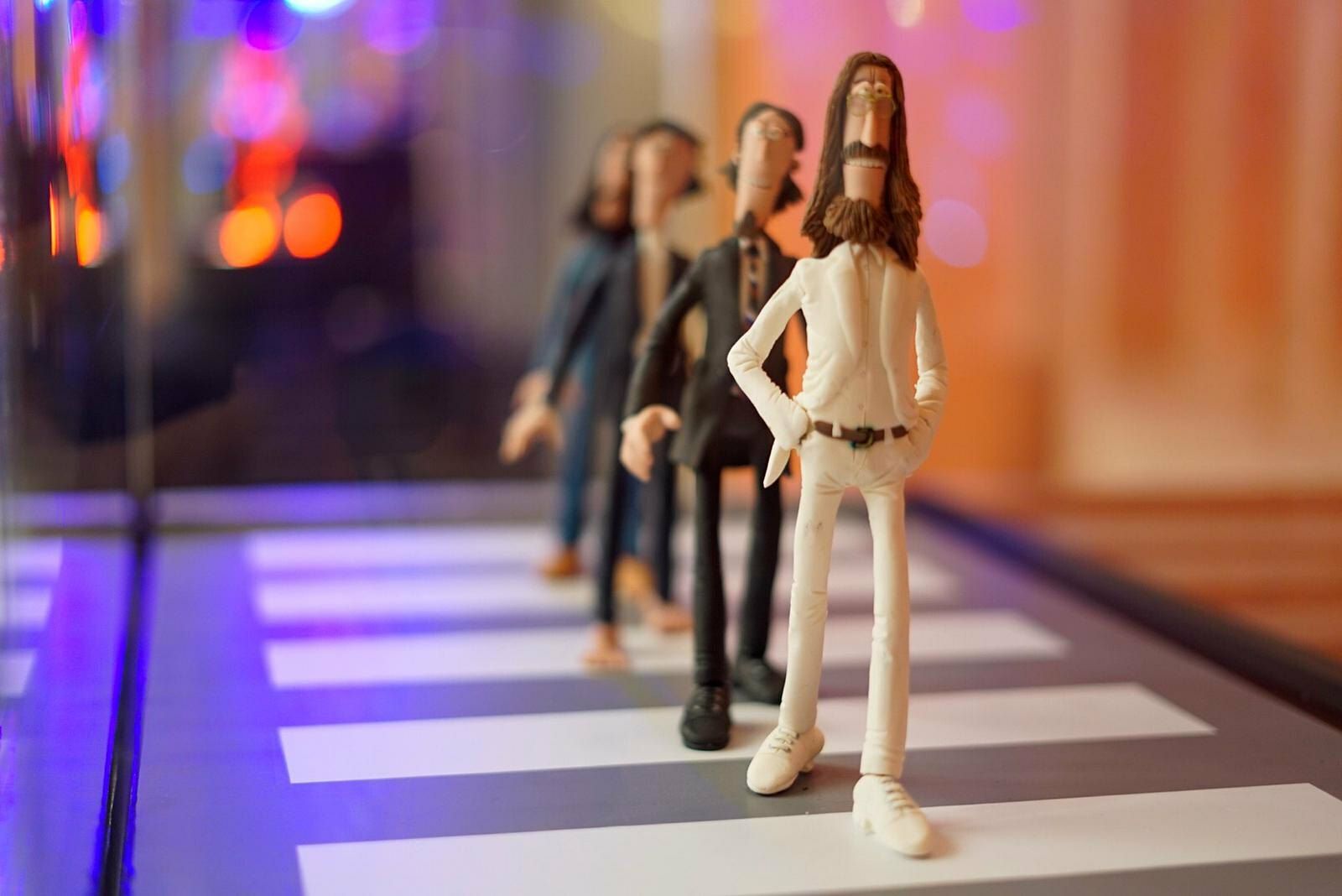 Los Beattles de plastilina, en la exposición de Cajasol.