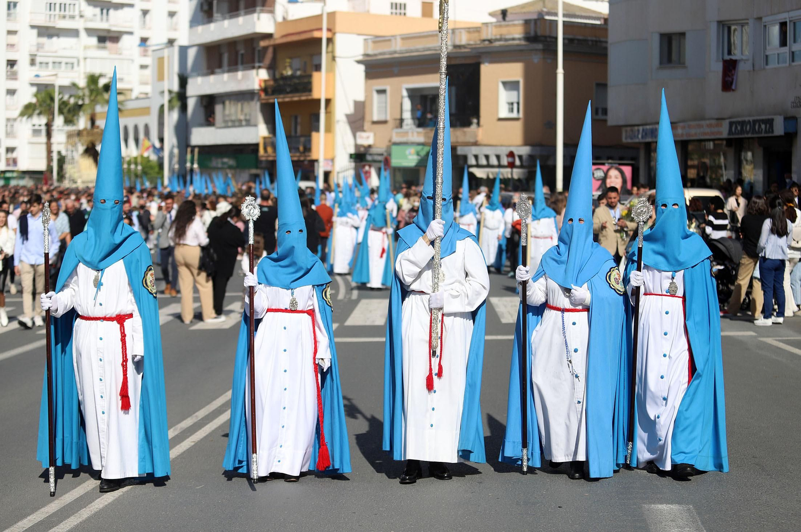 Imágenes de La Victoria en su salida procesional y su recorrido por el Barrio Obrero