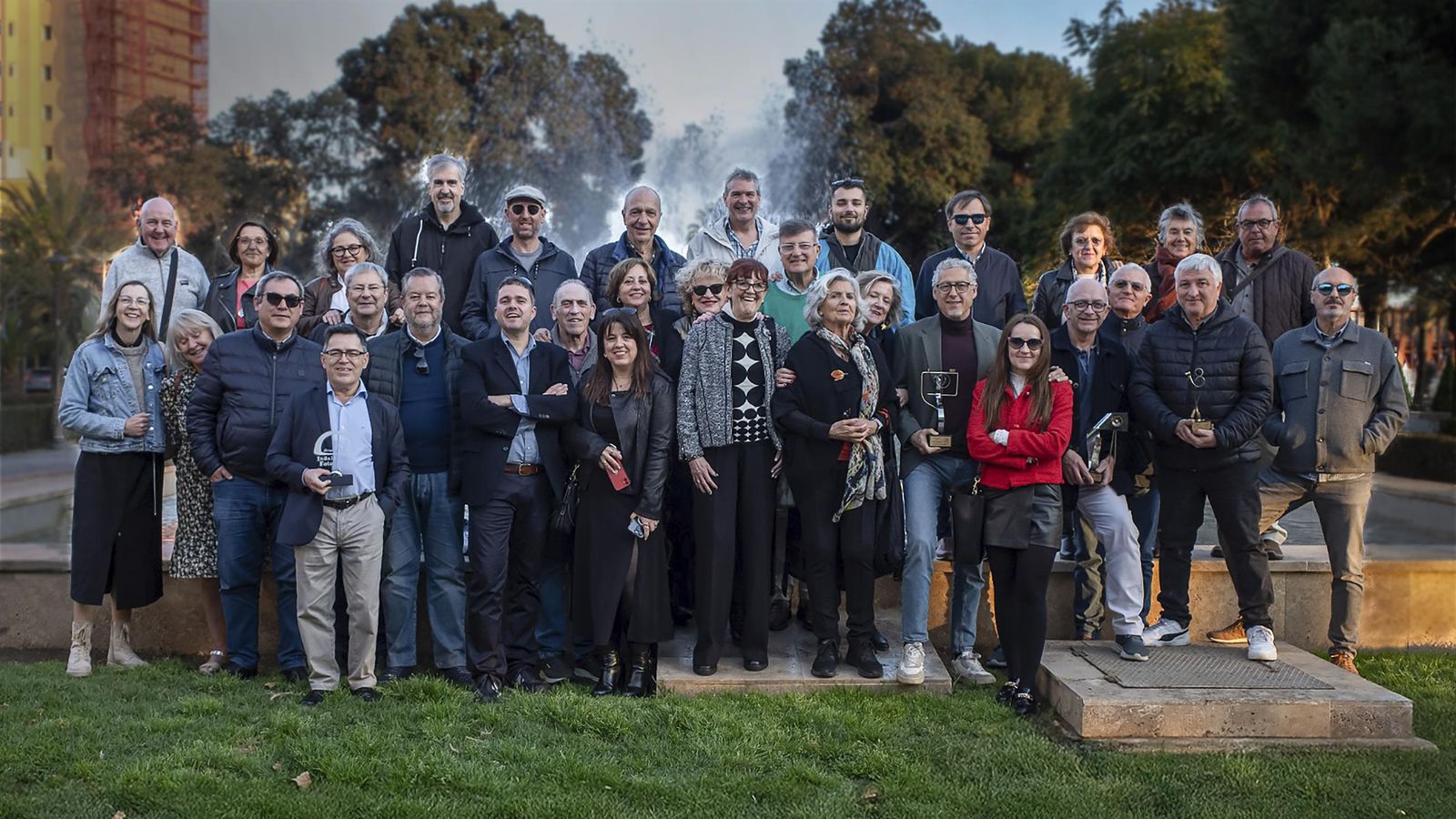 Miembros del Grupo Indalo Foto que participaron en la tradicional comida anual y luego se hizo la entrega de premios.