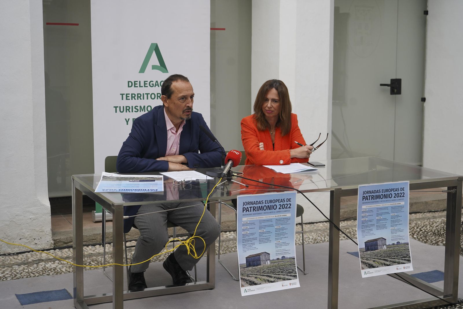 Fernando Egea y Rocío Díaz durante la presentación de las actividades.