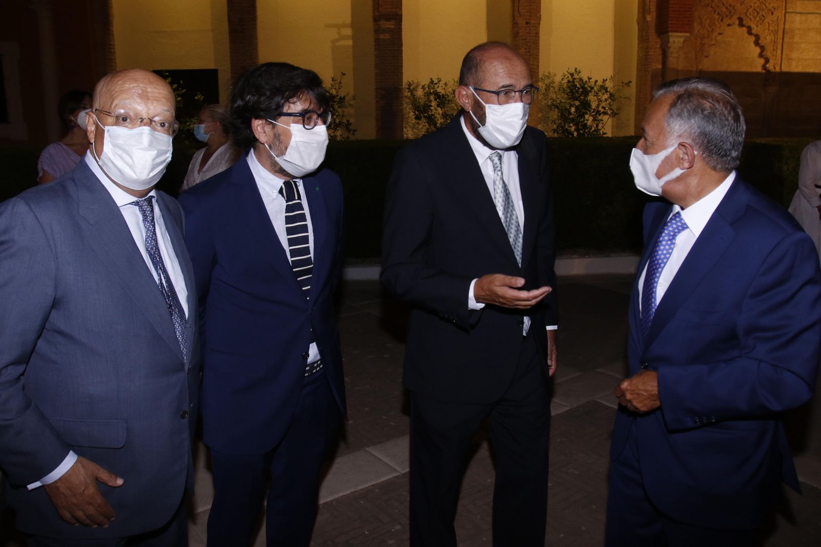 Las imágenes de la presentación del 18º Anuario Joly