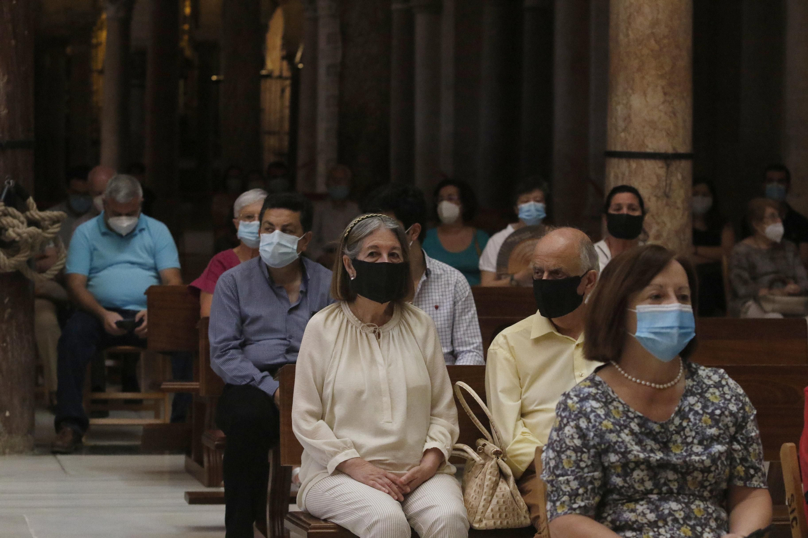 Las fotos del funeral por las víctimas del covid-19 en Córdoba