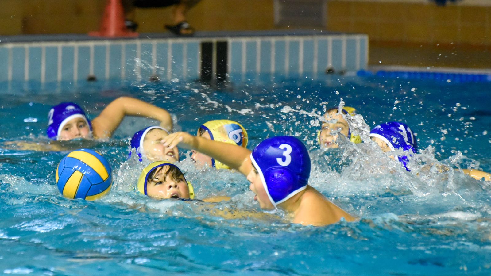 Las fotos del I Torneo benefico de Waterpolo Benjamin Proyecto 'Por una Sonrisa'