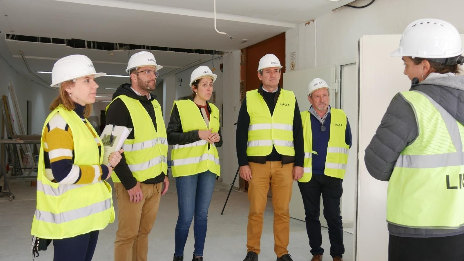 Miembros del equipo de Gobierno comprobaron de primera mano la evolución de los trabajos.