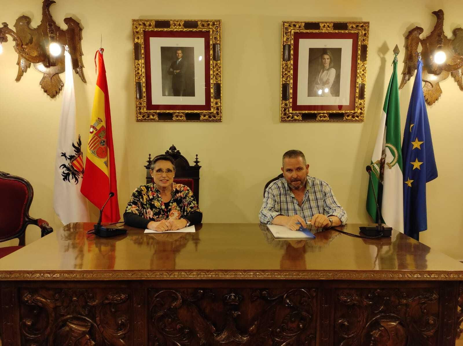 Carmen Flores y Rafael Espino. Carmen Flores y Rafael Espino.