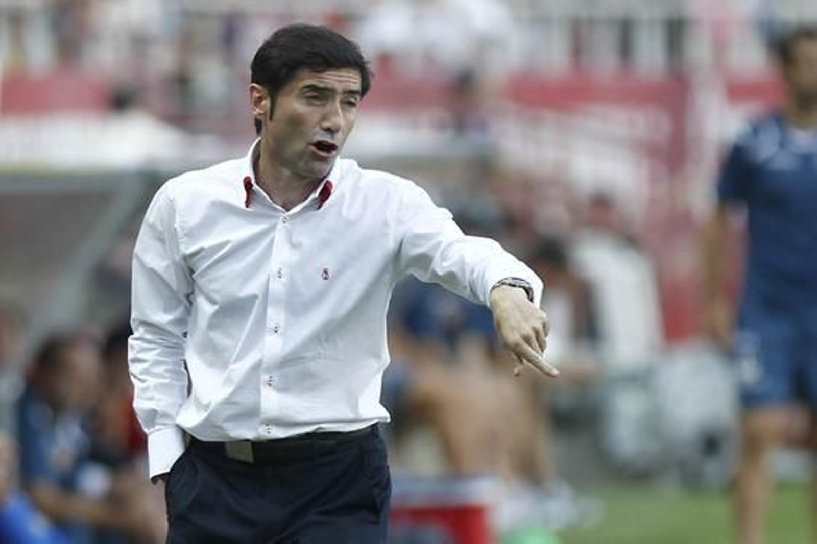 El Sevilla vence al Valencia en casa pese a jugar más de 20 minutos con nueve jugadores (1-0). / Antonio Pizarro