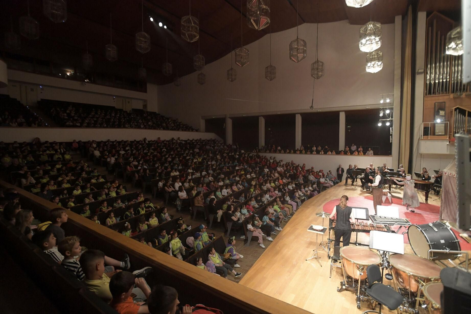 La Maquiné despide el curso de la OCG que ha acercado la música clásica a  35.000 escolares
