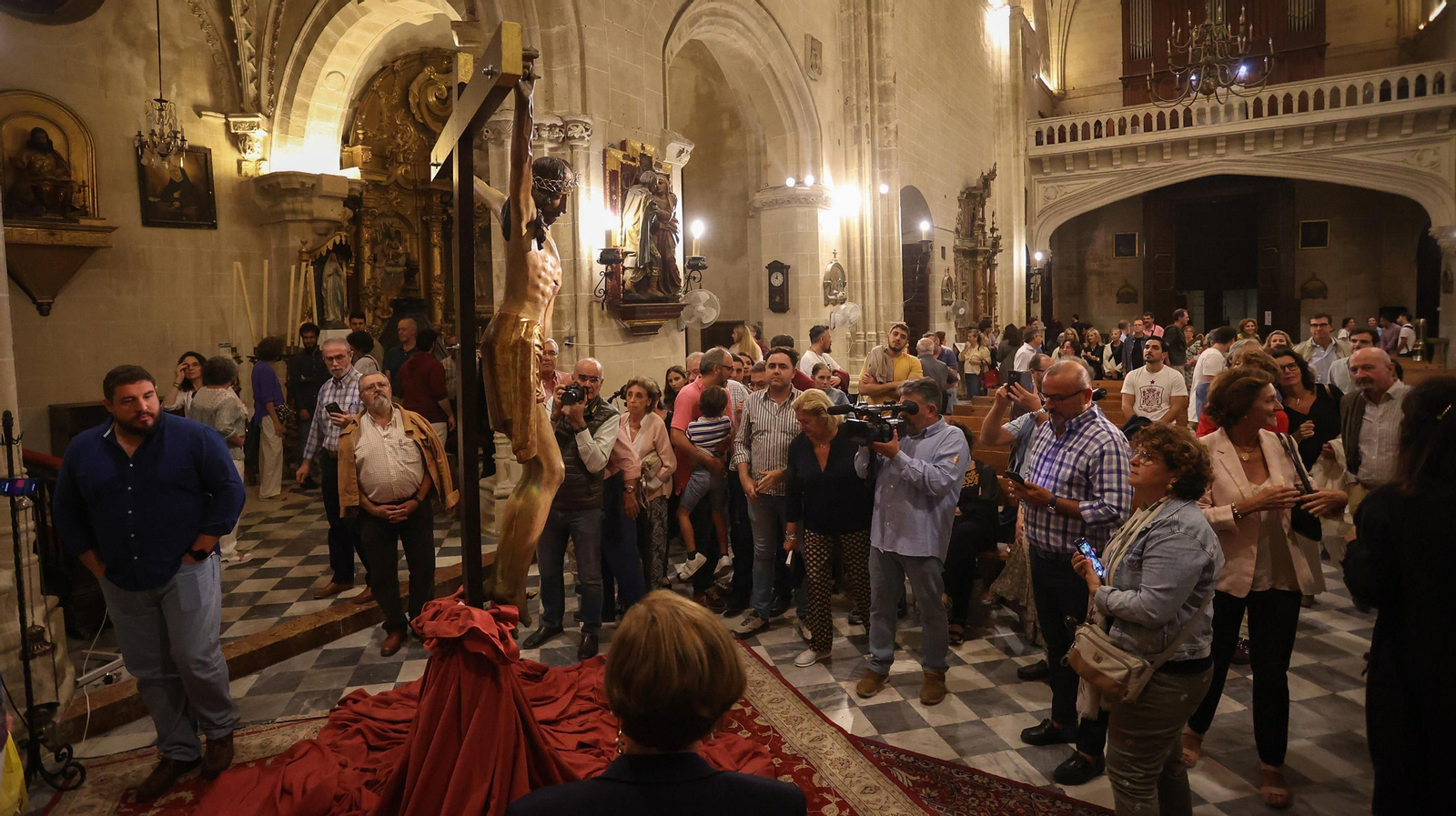El Cristo de la Viga de San Marcos ya está restaurado