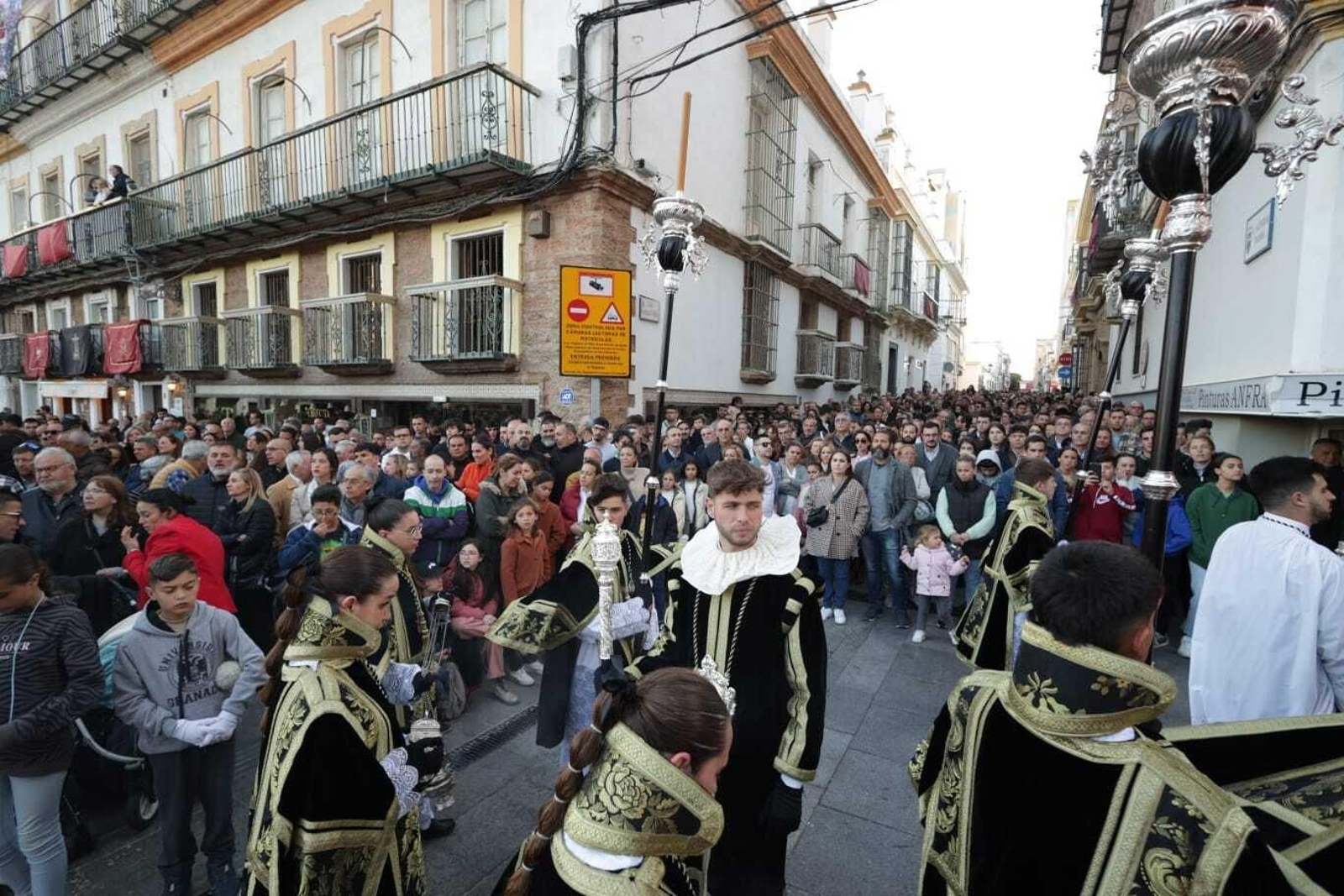 Las imágenes de la hermandad de la Soledad de la Semana Santa de San Fernando 2023