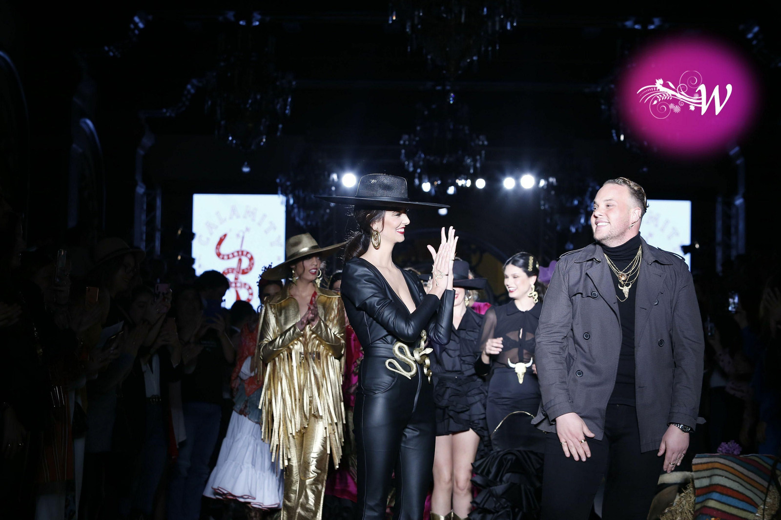 Javier Mojarro presenta su nueva colección en We Love Flamenco 2020, todas las fotos de su desfile