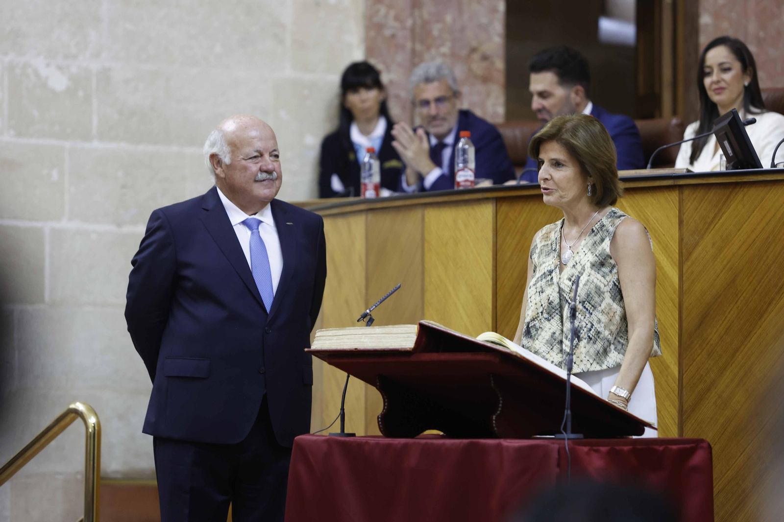 La constitución del Parlamento andaluz, todas las imágenes
