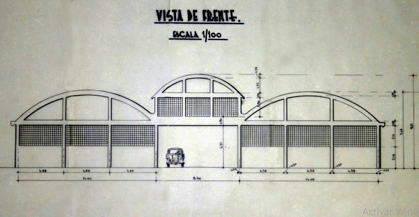 Fachada frontal de la lonja antigua según el proyecto aprobado en junio de 1957. Fachada frontal de la lonja antigua según el proyecto aprobado en junio de 1957.