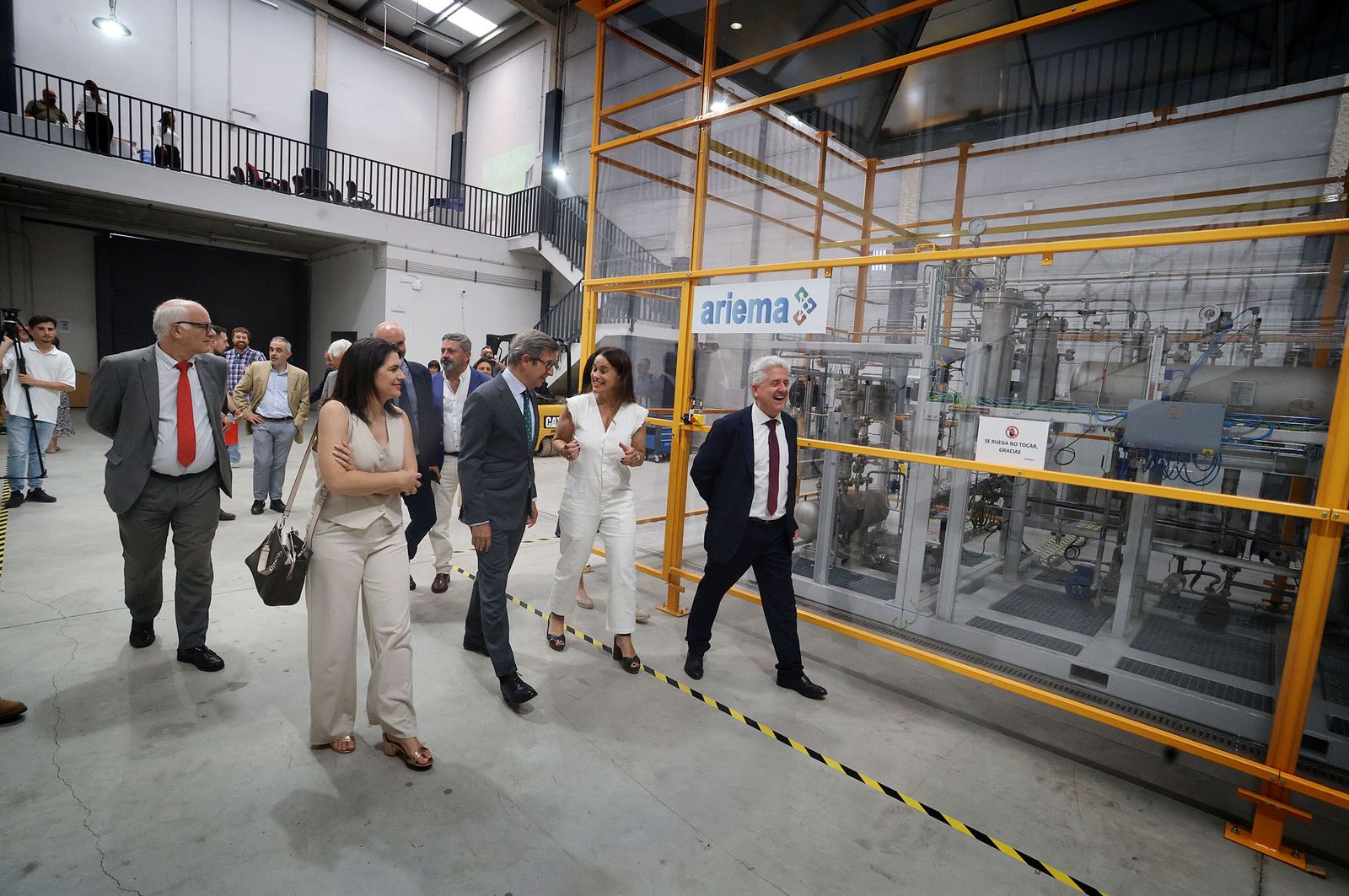 Imágenes de la visita de Jorge Paradela a las instalaciones de la empresa Ariema Energía y Medioambiente SL, especializada en hidrógeno verde
