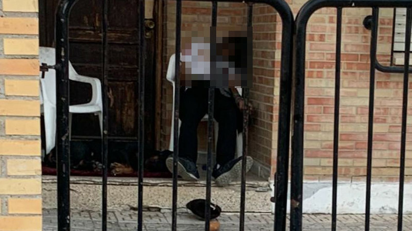 Uno de los fallecidos en la vivienda.