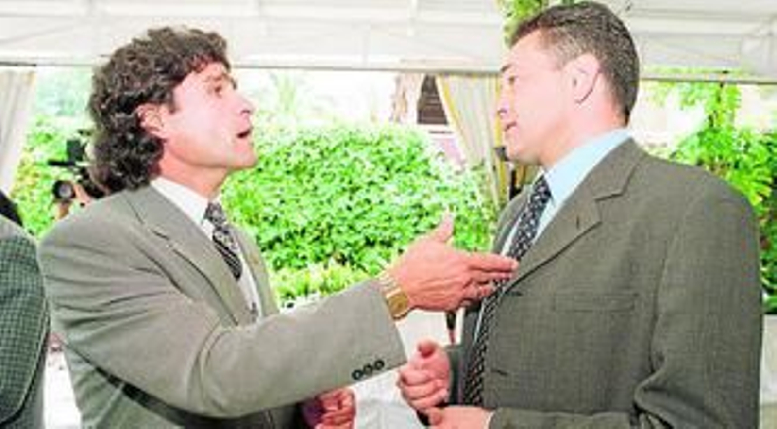 Antonio Biosca y Rafael Gordillo, en una imagen captada en 1999.