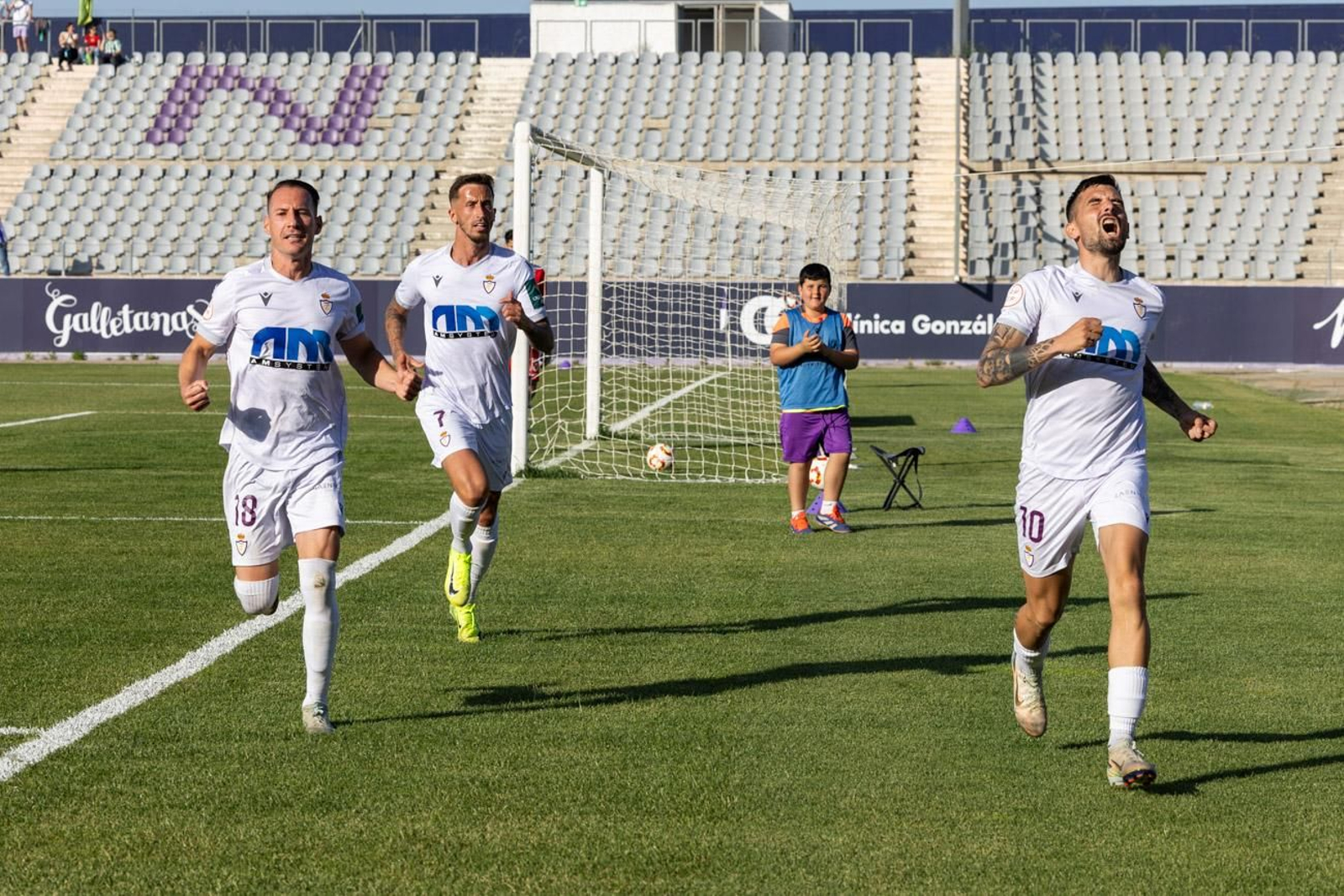Las mejores imágenes del triunfo del Real Jaén ante el Málaga City