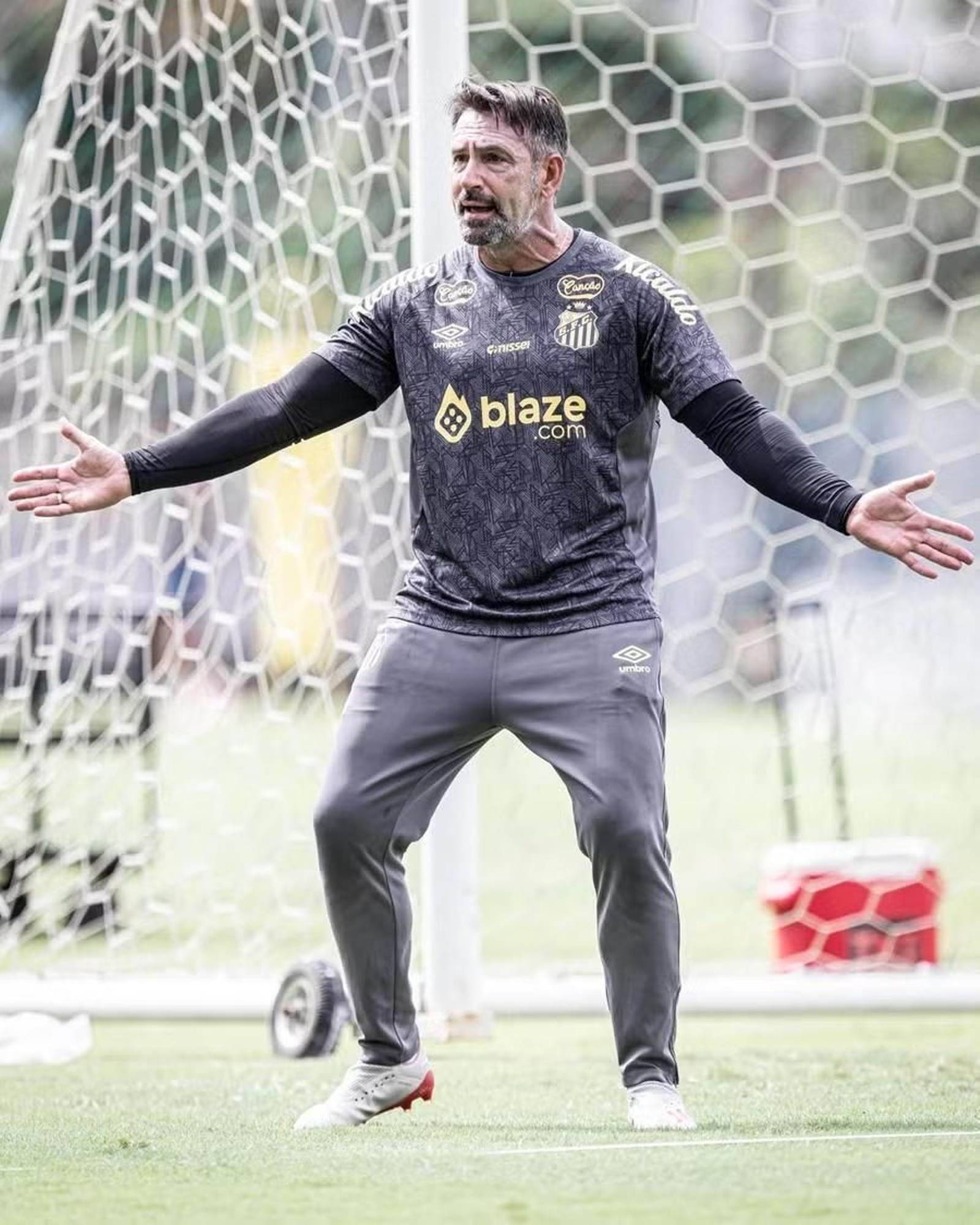Jose Belman, durante un entrenamiento con Santos