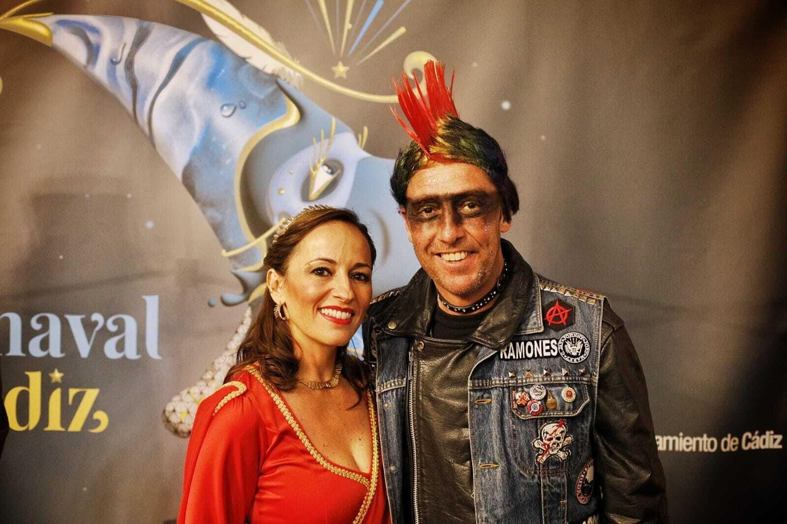 Búscate entre las mejores imágenes de la final del COAC 2024 del Carnaval de Cádiz