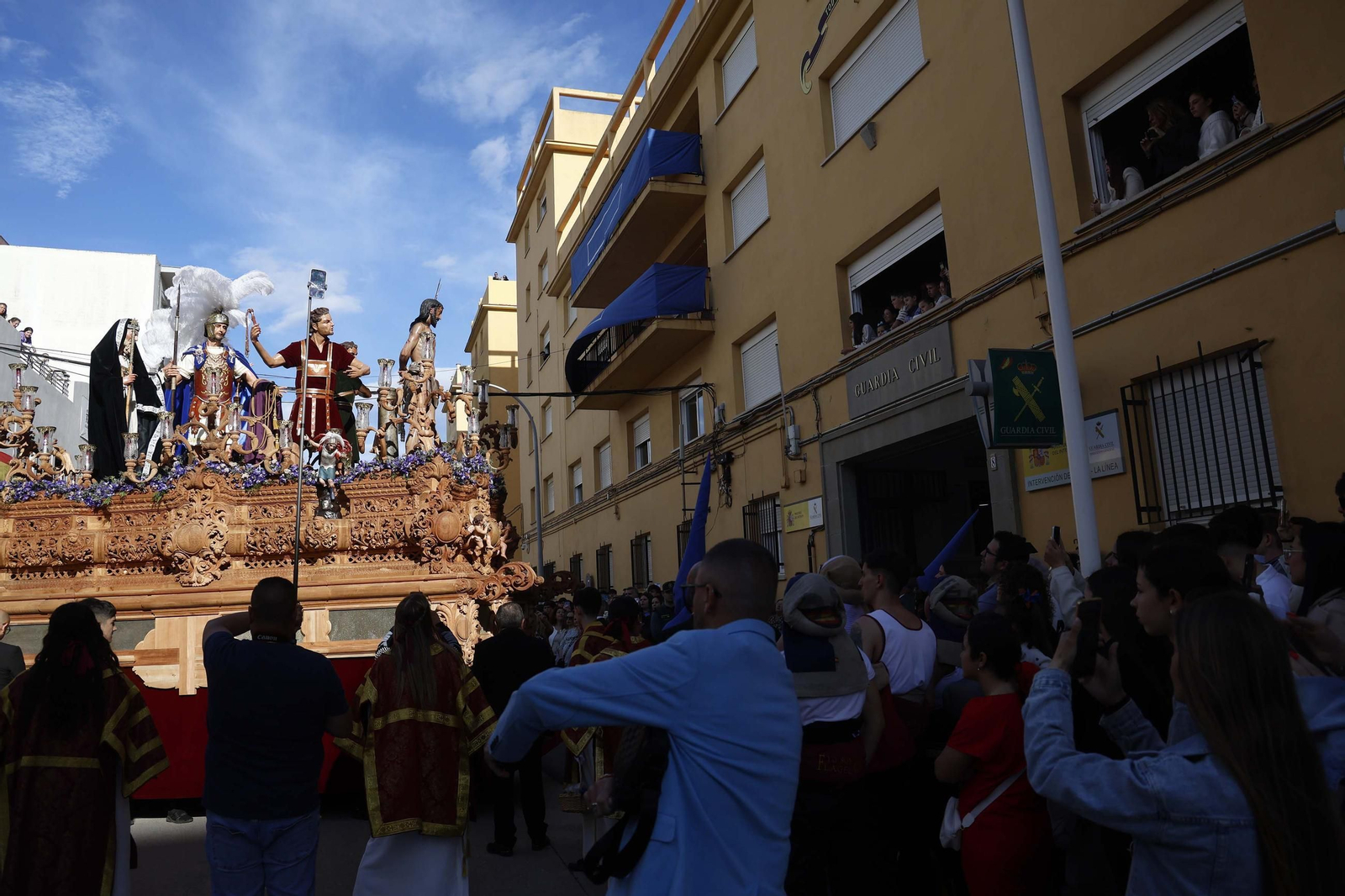 Fotos del Domingo de Ramos en La Línea: La Borriquita y Flagelación