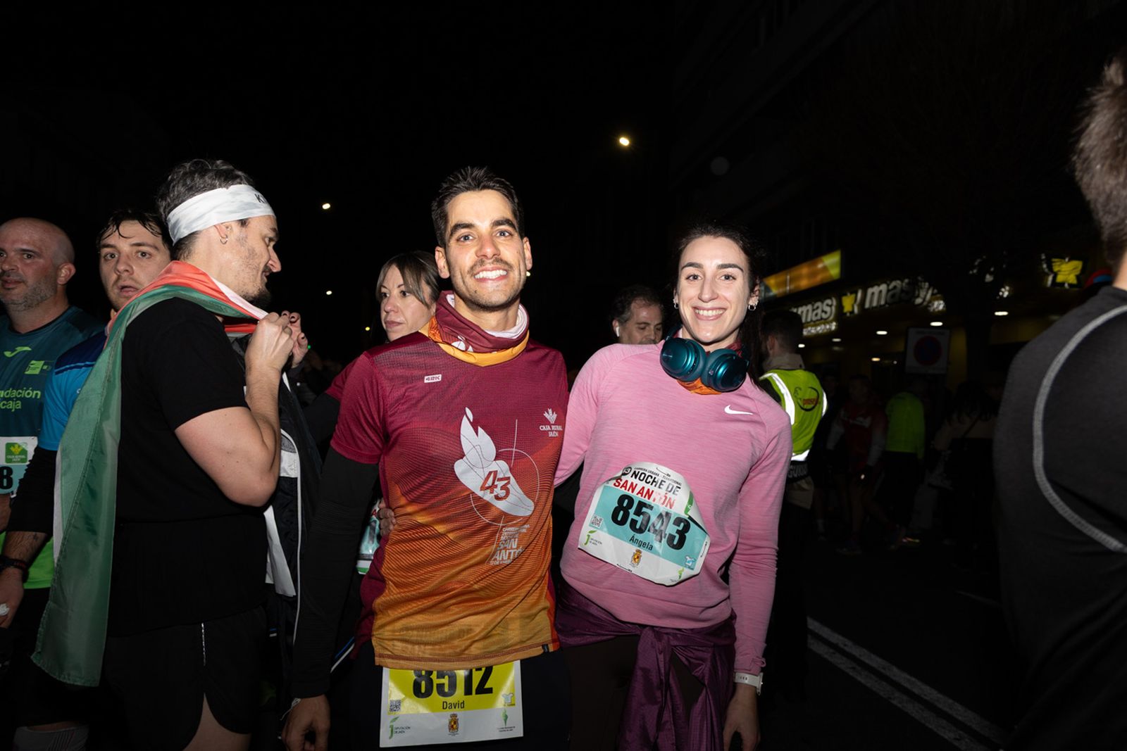 En imágenes: búscate en tu llegada a meta de la Carrera de San Antón 2026 (III)