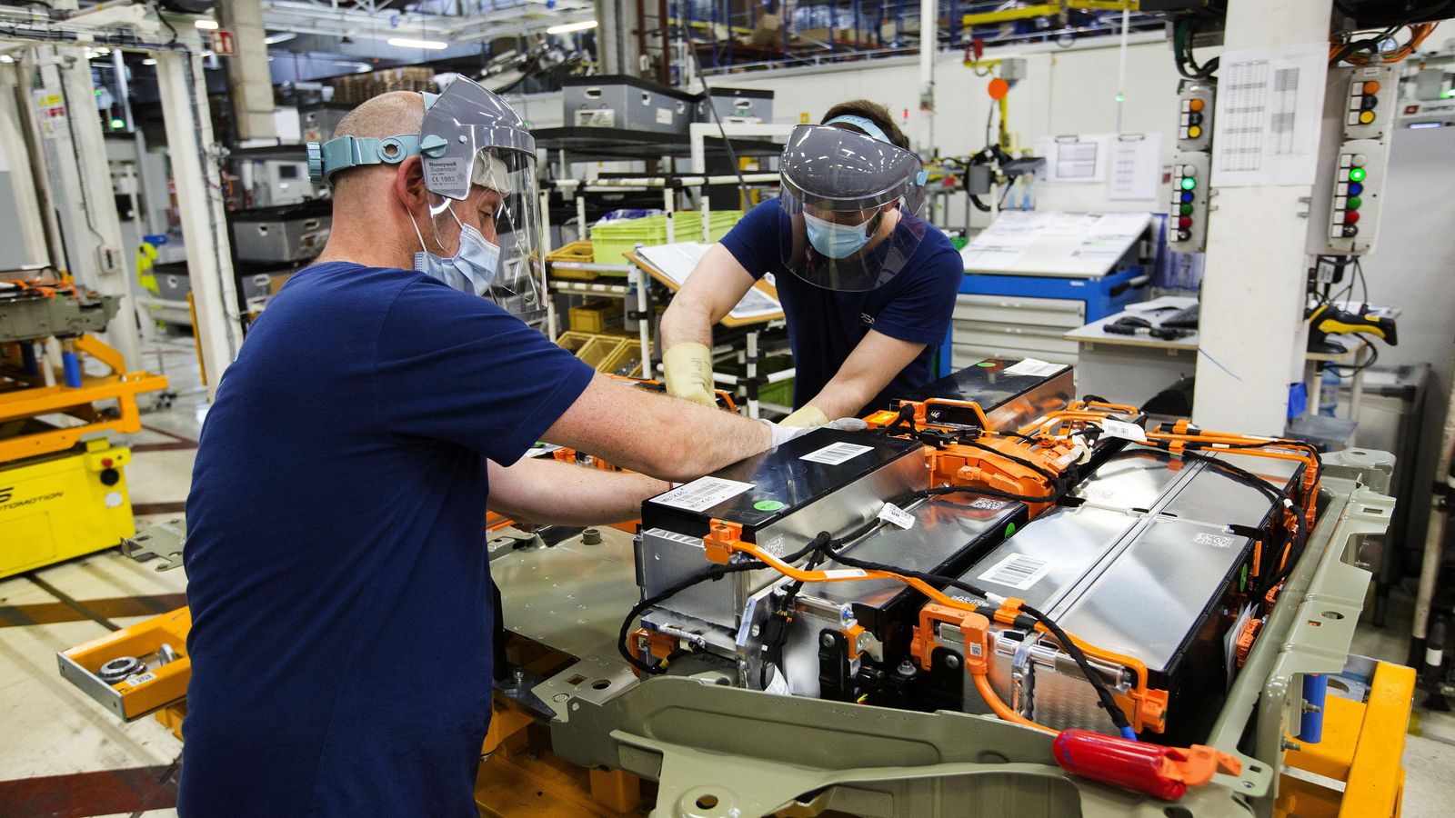 En la factoría de Vigo se ensamblarán las baterías de las furgonetas eléctricas.