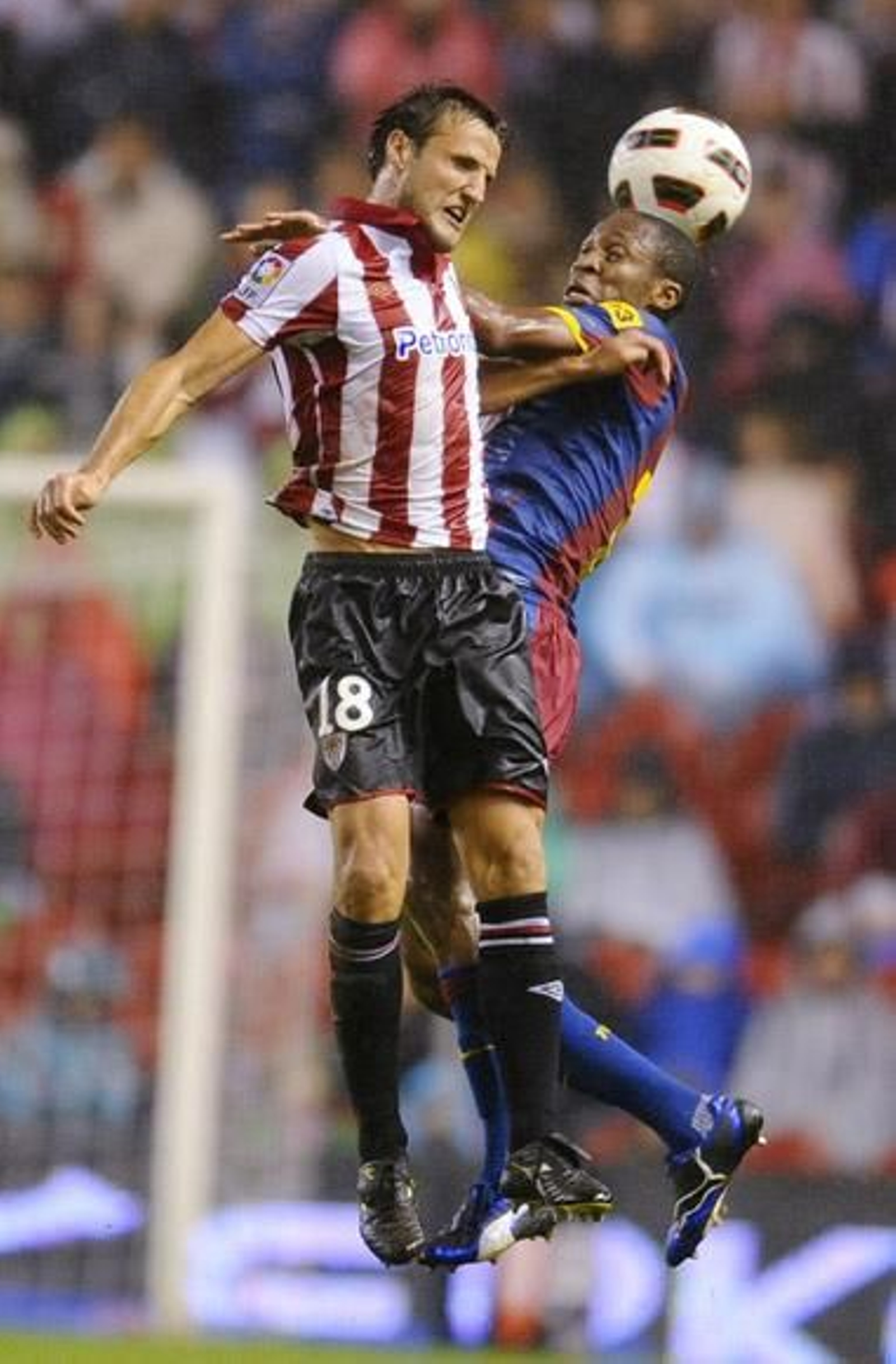 El Barça se aprovecha de un Athletic con diez (1-3)