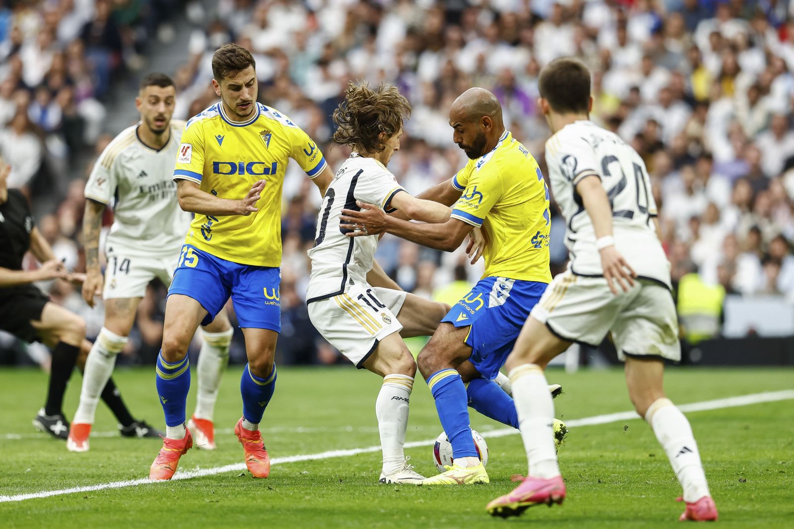 Las imágenes del partido Real Madrid - Cádiz CF