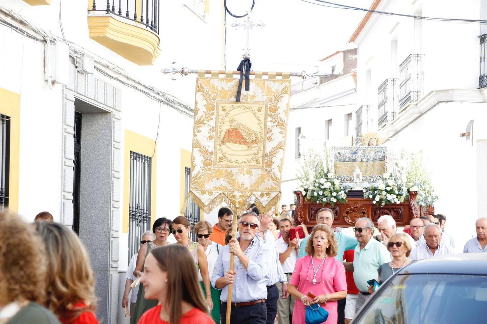 La procesión de la Virgen del Tránsito en Hinojosa del Duque, en fotografías