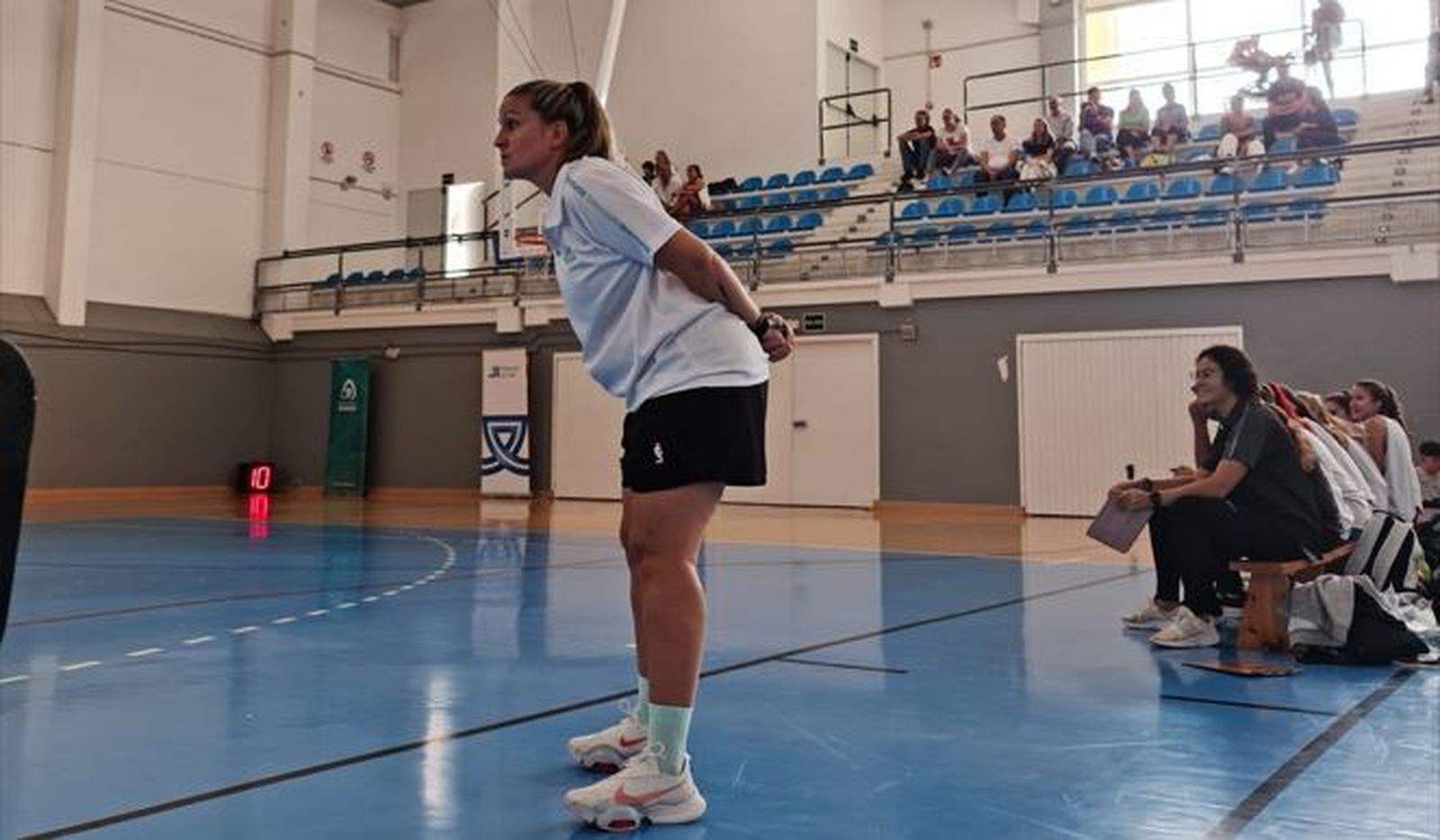 La entrenadora linense Paloma López